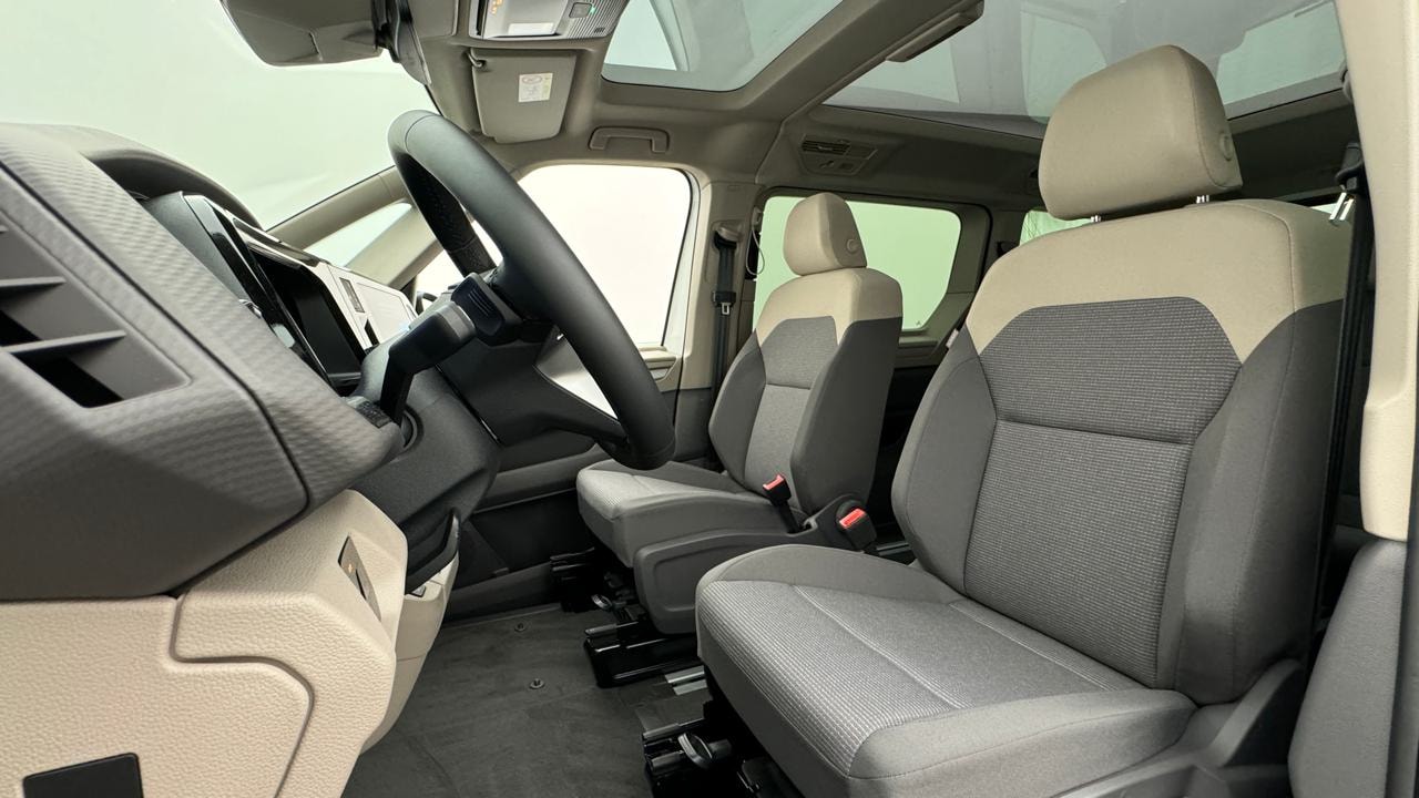 VW Multivan 2.0 TDI Life DSG-image-4