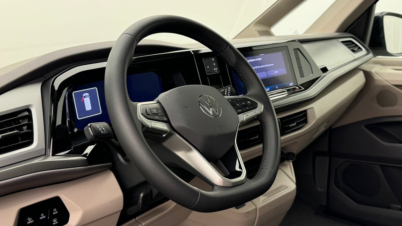 VW Multivan 2.0 TDI Life DSG-image-6