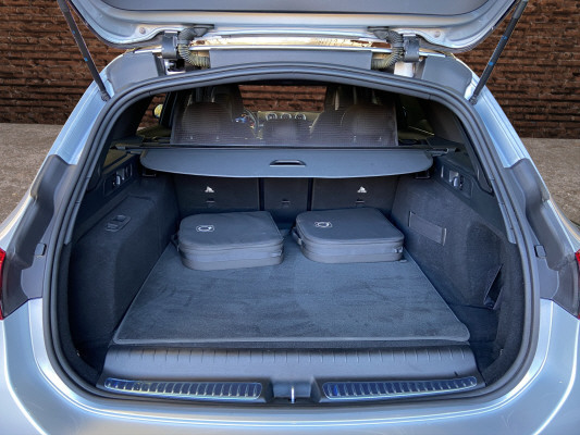 MERCEDES-BENZ C 300de T 4M AMG Line-image-7
