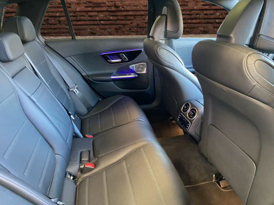 MERCEDES-BENZ C 300de T 4M AMG Line-image-13