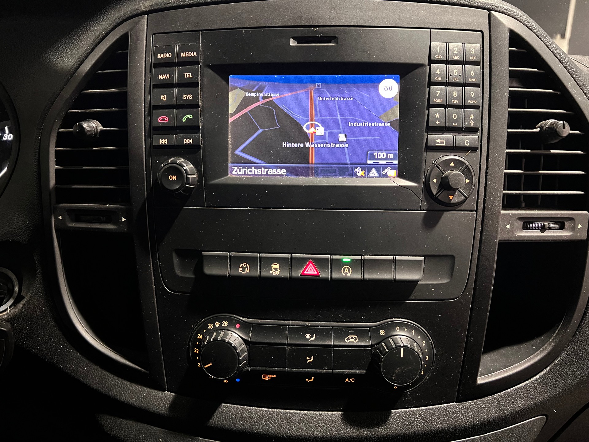 MERCEDES-BENZ Vito 119 BlueTEC Mixto L 4Matic 7G-Tronic Euro 6-image-14