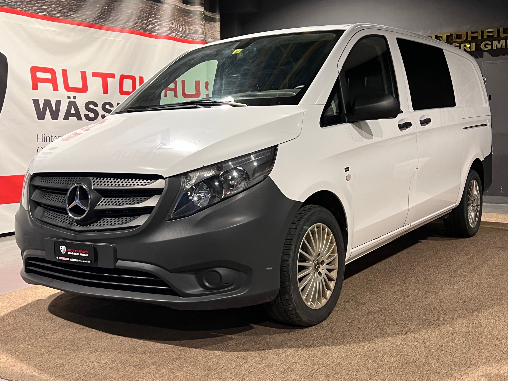 MERCEDES-BENZ Vito 119 BlueTEC Mixto L 4Matic 7G-Tronic Euro 6-image-7