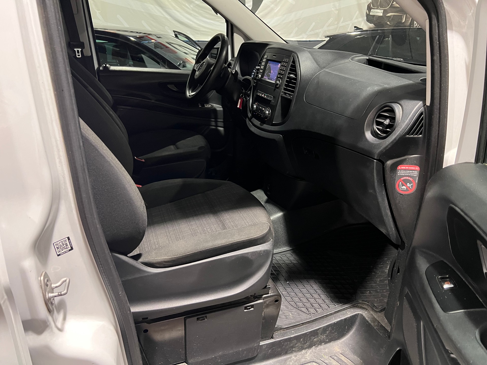 MERCEDES-BENZ Vito 119 BlueTEC Mixto L 4Matic 7G-Tronic Euro 6-image-11