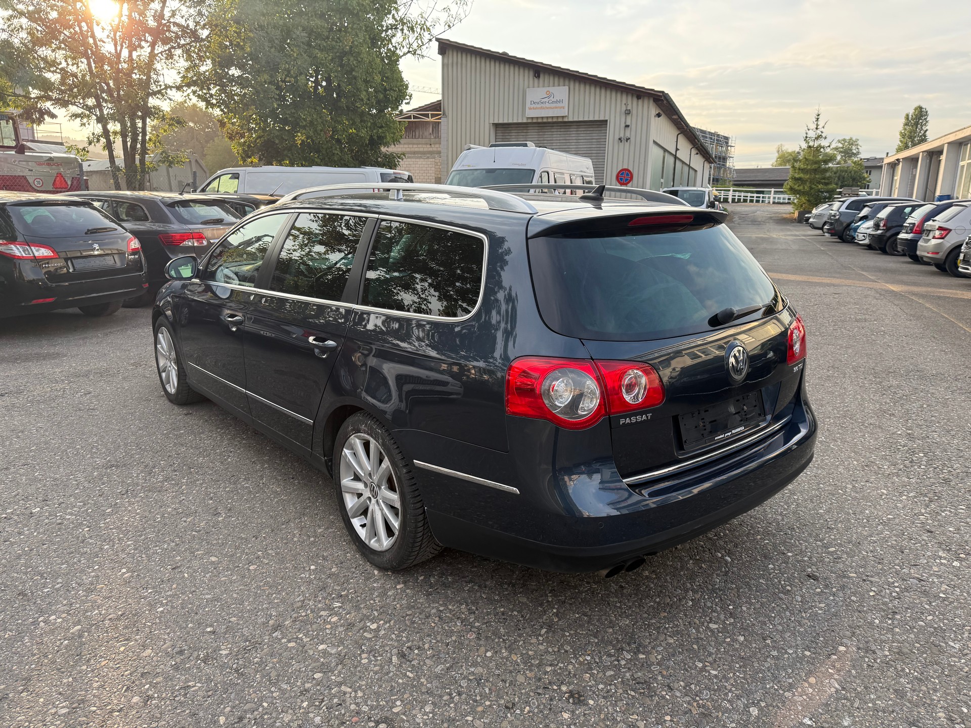 VW Passat Variant 2.0 TDI Highline-image-3