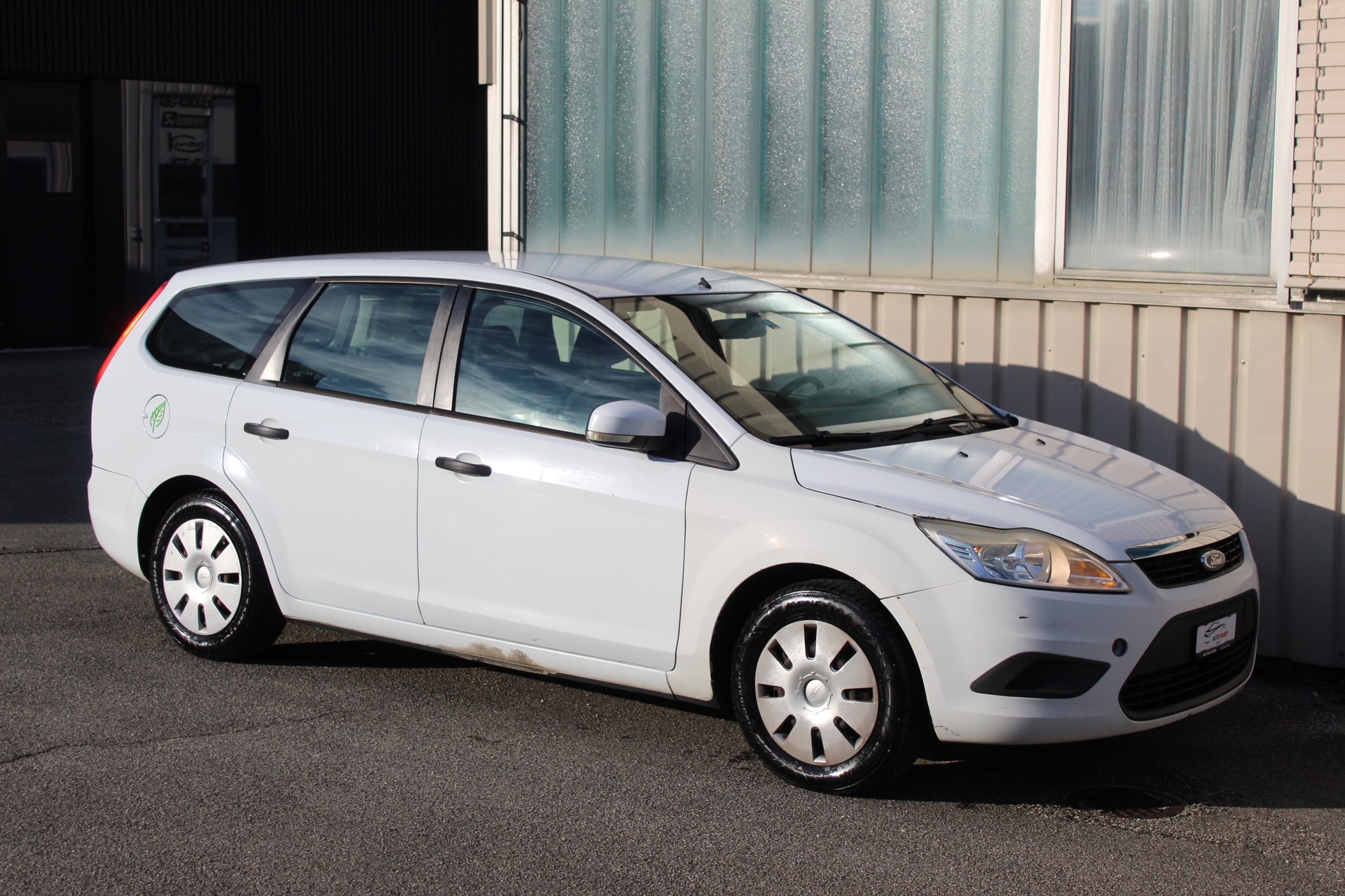 FORD Focus 1.6i Ambiente-image-0