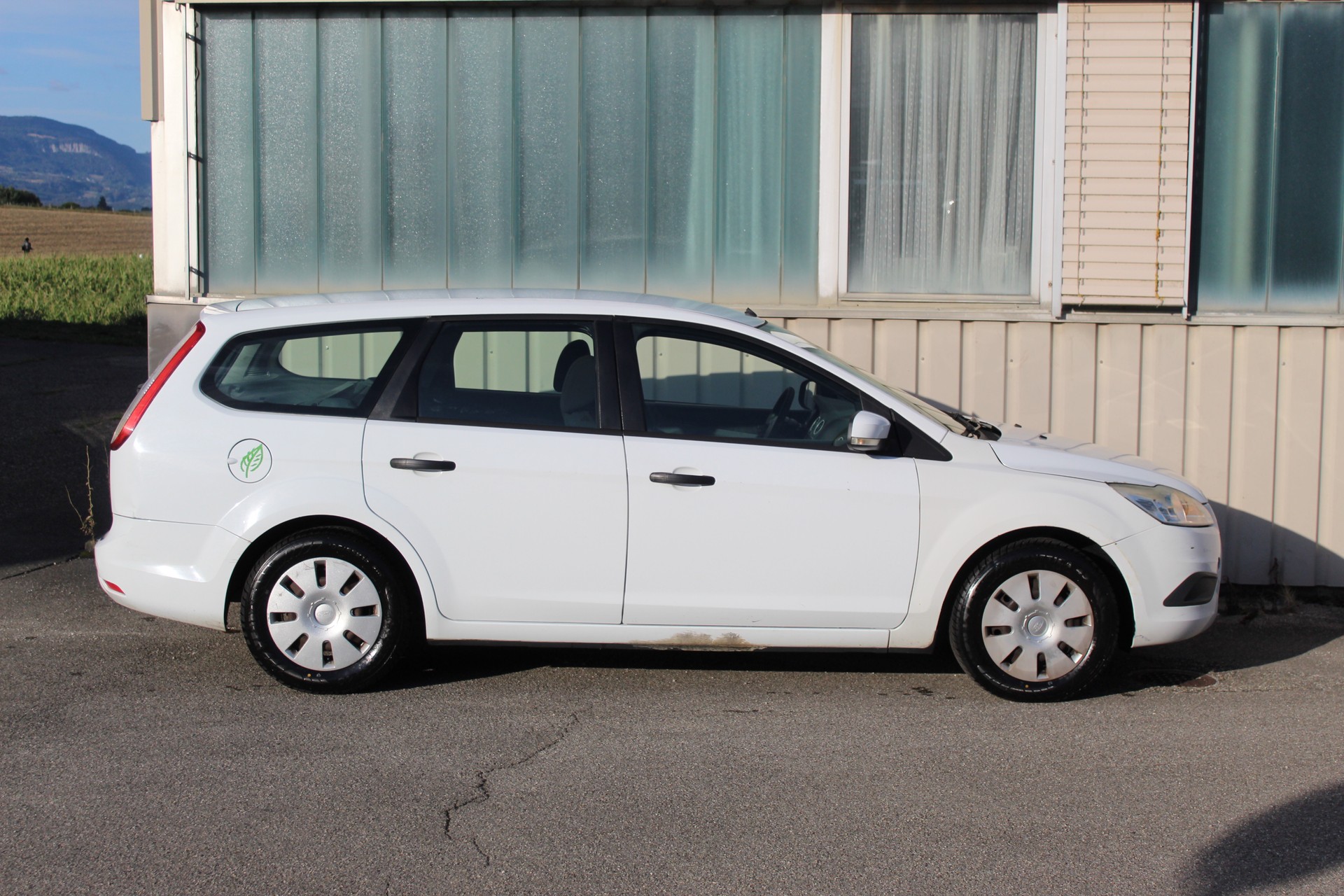 FORD Focus 1.6i Ambiente-image-1