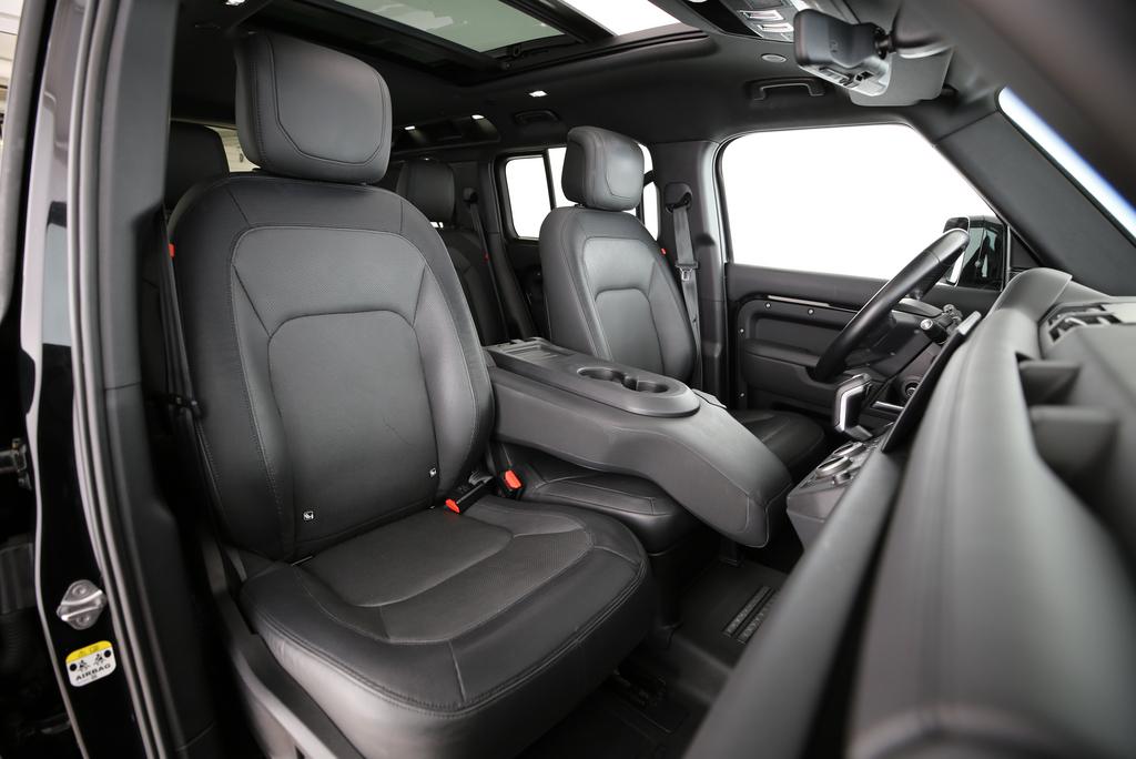 LAND ROVER Defender 110 2.0 P400e X-Dynamic HSE-image-12