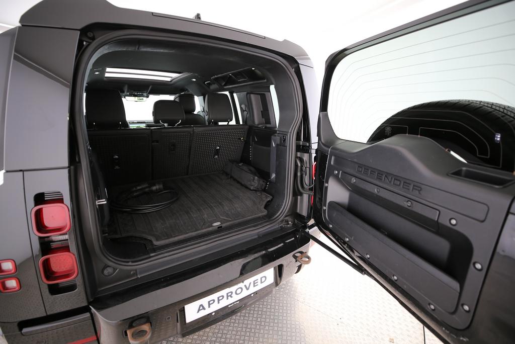 LAND ROVER Defender 110 2.0 P400e X-Dynamic HSE-image-14