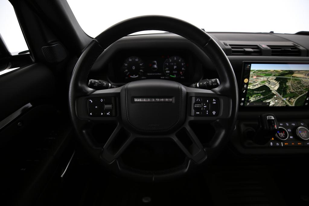 LAND ROVER Defender 110 2.0 P400e X-Dynamic HSE-showroom-element-3