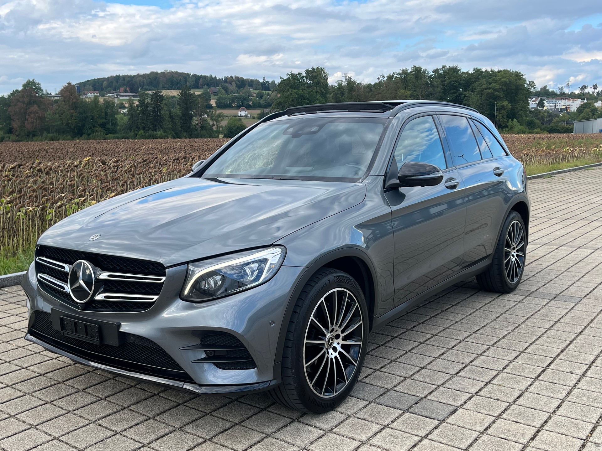 MERCEDES-BENZ GLC 300 4Matic AMG Line 9G-Tronic-image-6