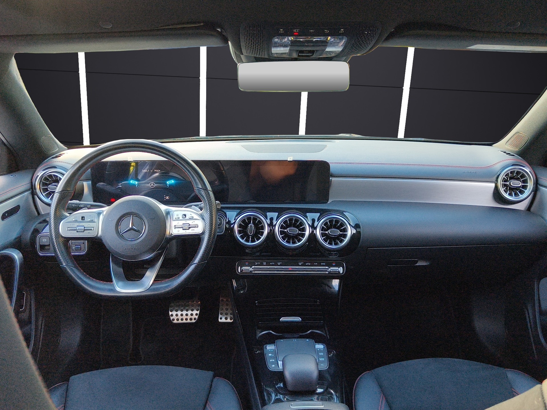 MERCEDES-BENZ CLA Shooting Brake 250 4Matic 7G-DCT AMG Line-image-9