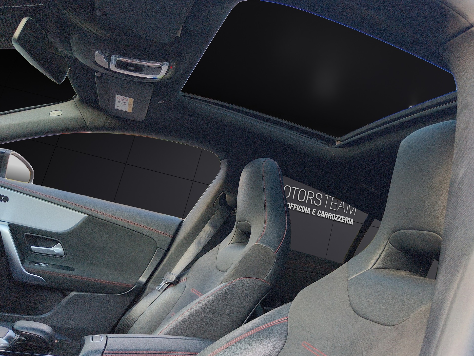 MERCEDES-BENZ CLA Shooting Brake 250 4Matic 7G-DCT AMG Line-image-10