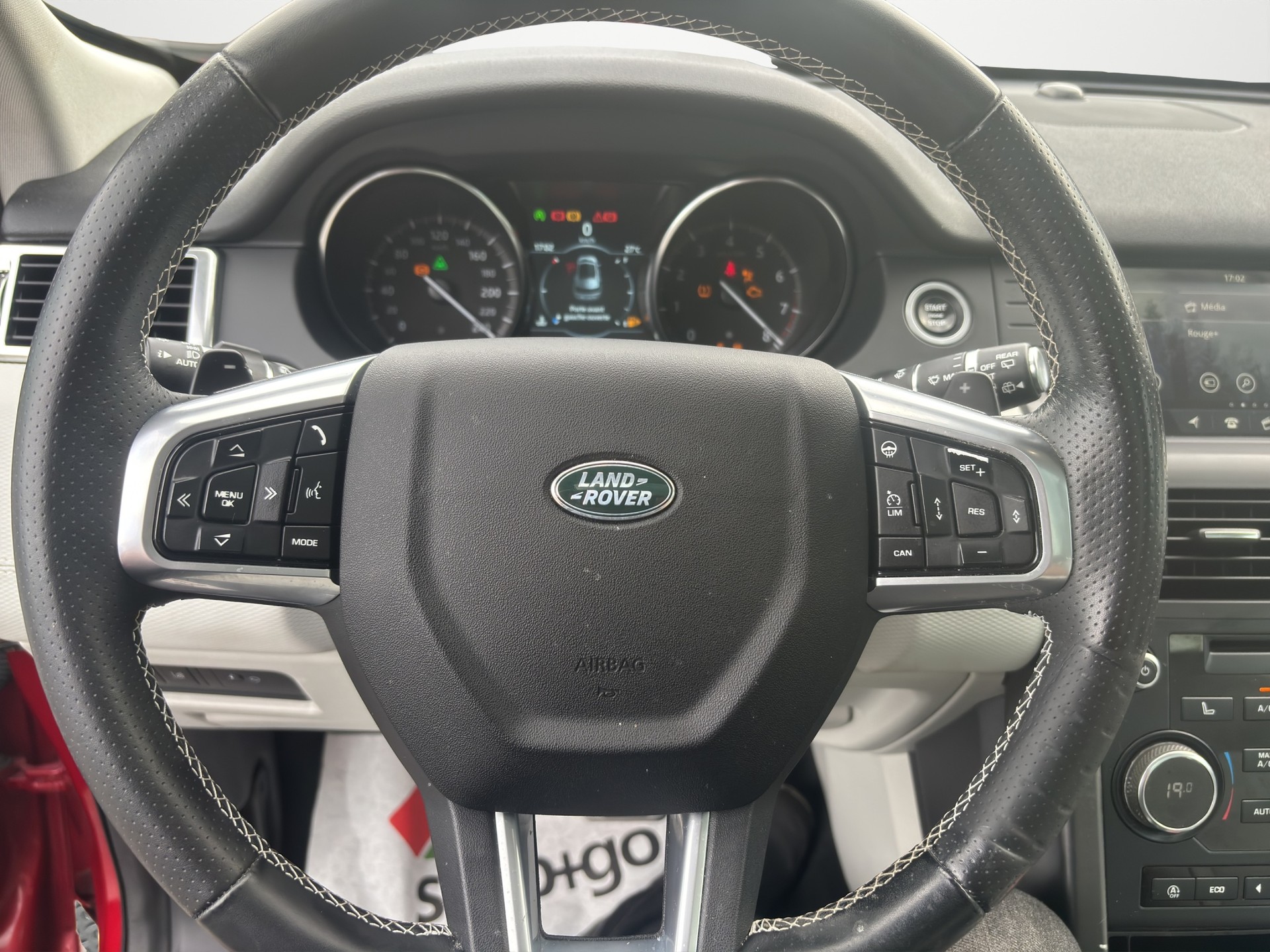 LAND ROVER Discovery Sport 2.0 Si4 HSE Luxury AT9-image-9
