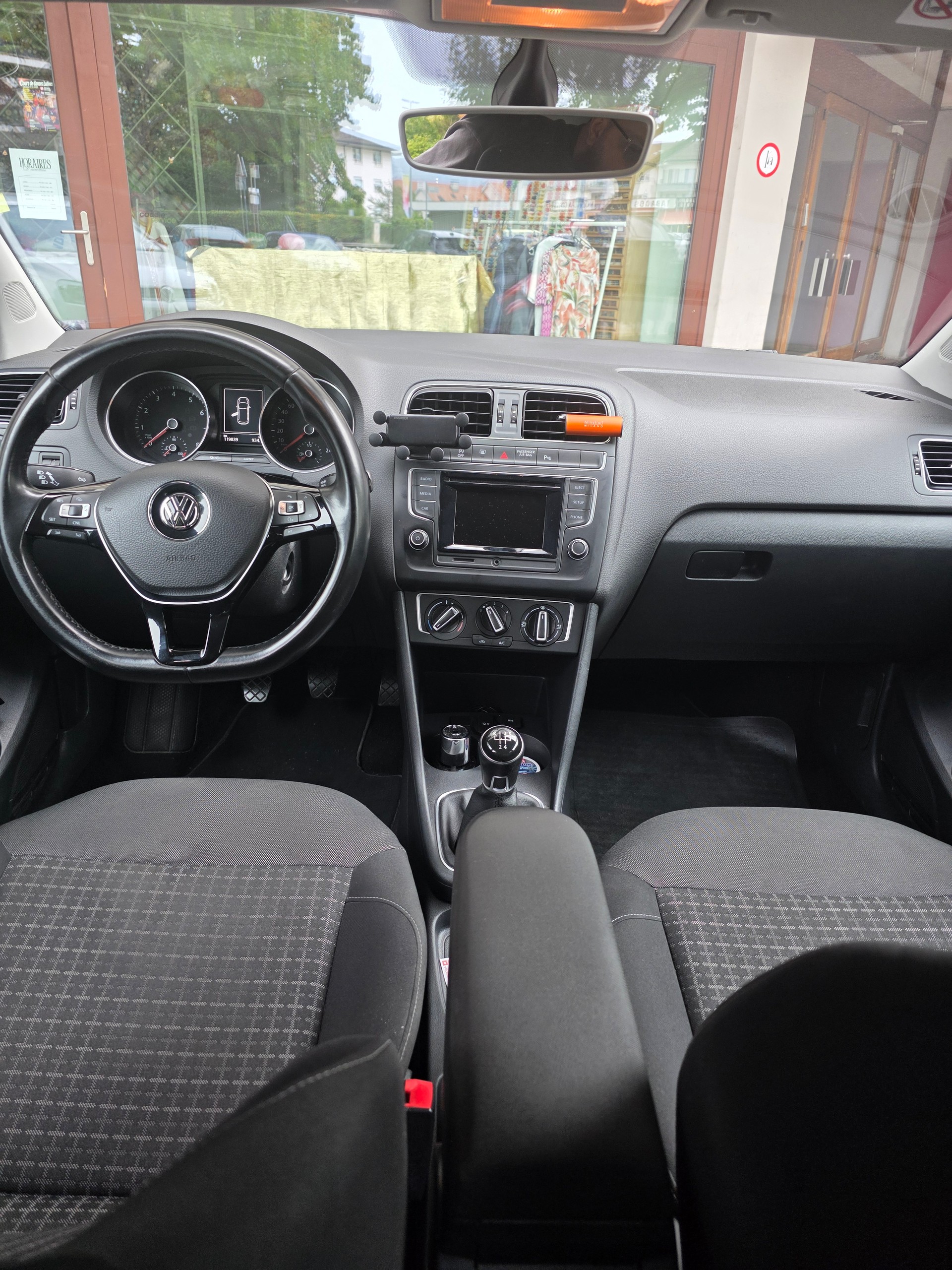 VW 1.2 TSI 90 BlueMT Comfortline-image-2
