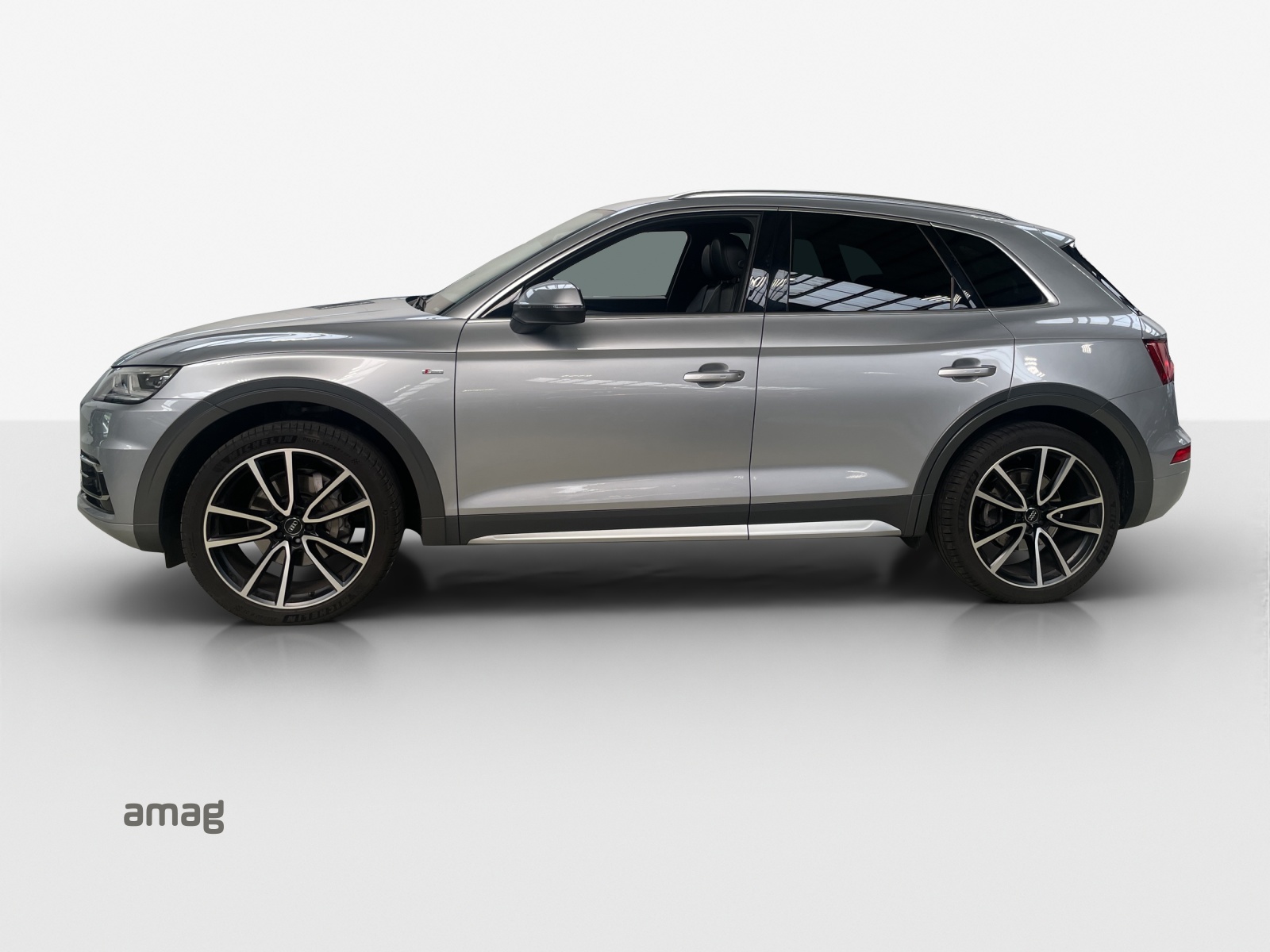 AUDI Q5 45 TFSI sport quattro S-tronic-image-1