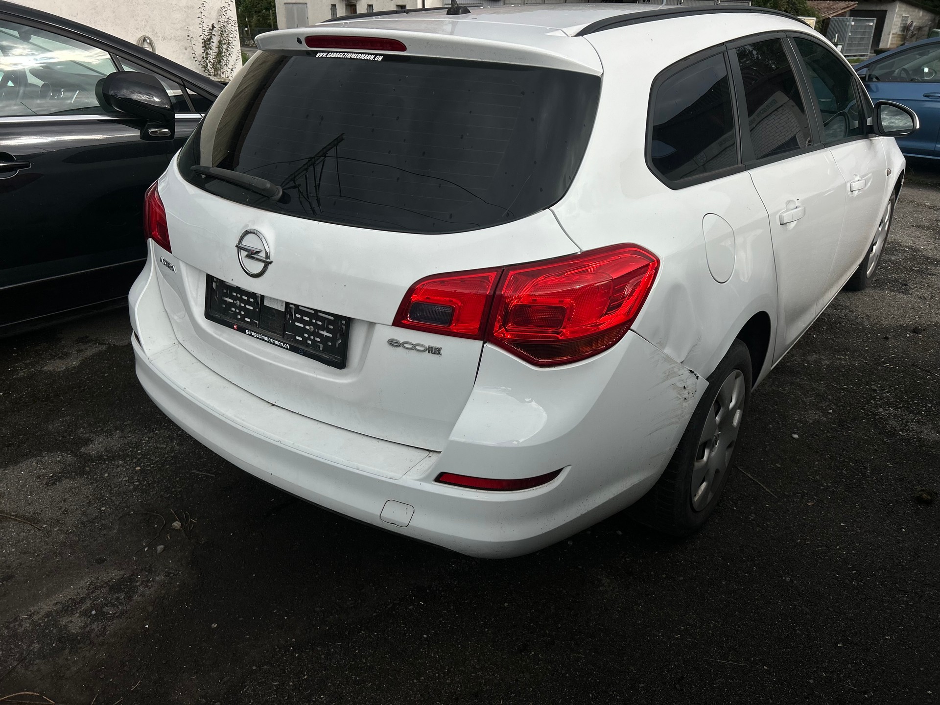 OPEL Astra SportsTourer 1.4i 16V Anniversary Edition-image-6
