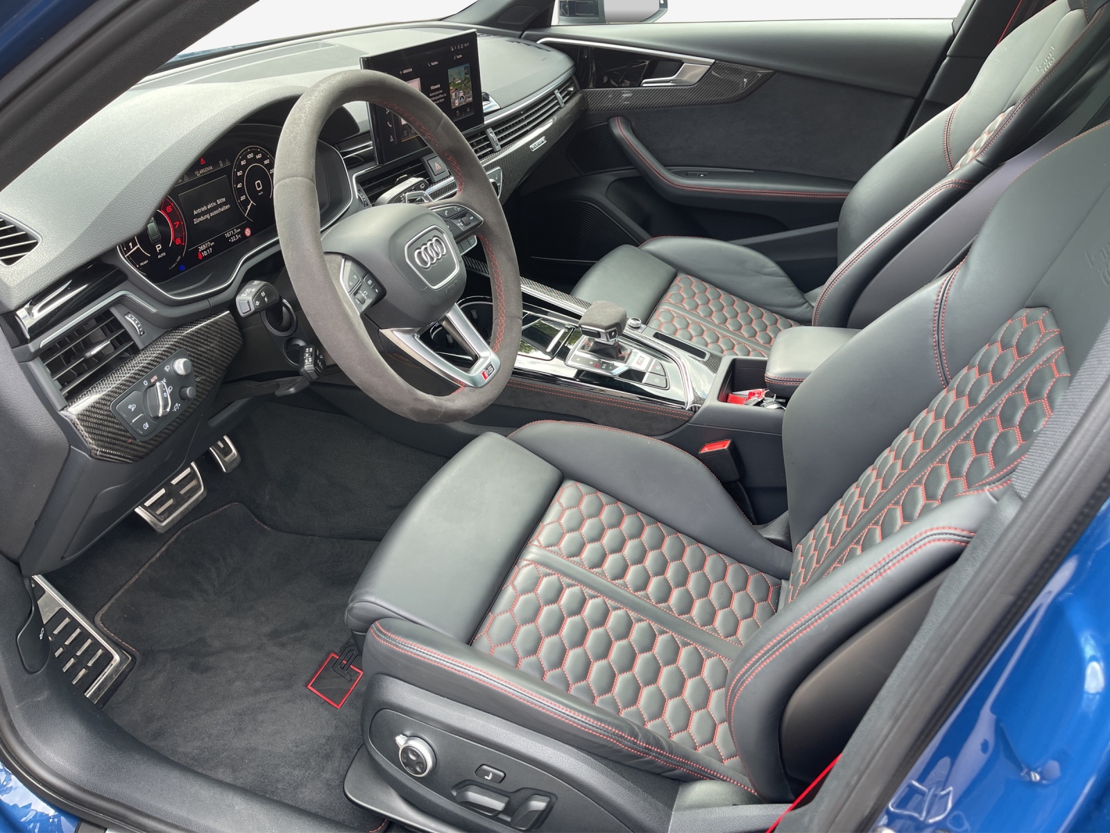 AUDI RS4 Avant quattro tiptronic-image-7