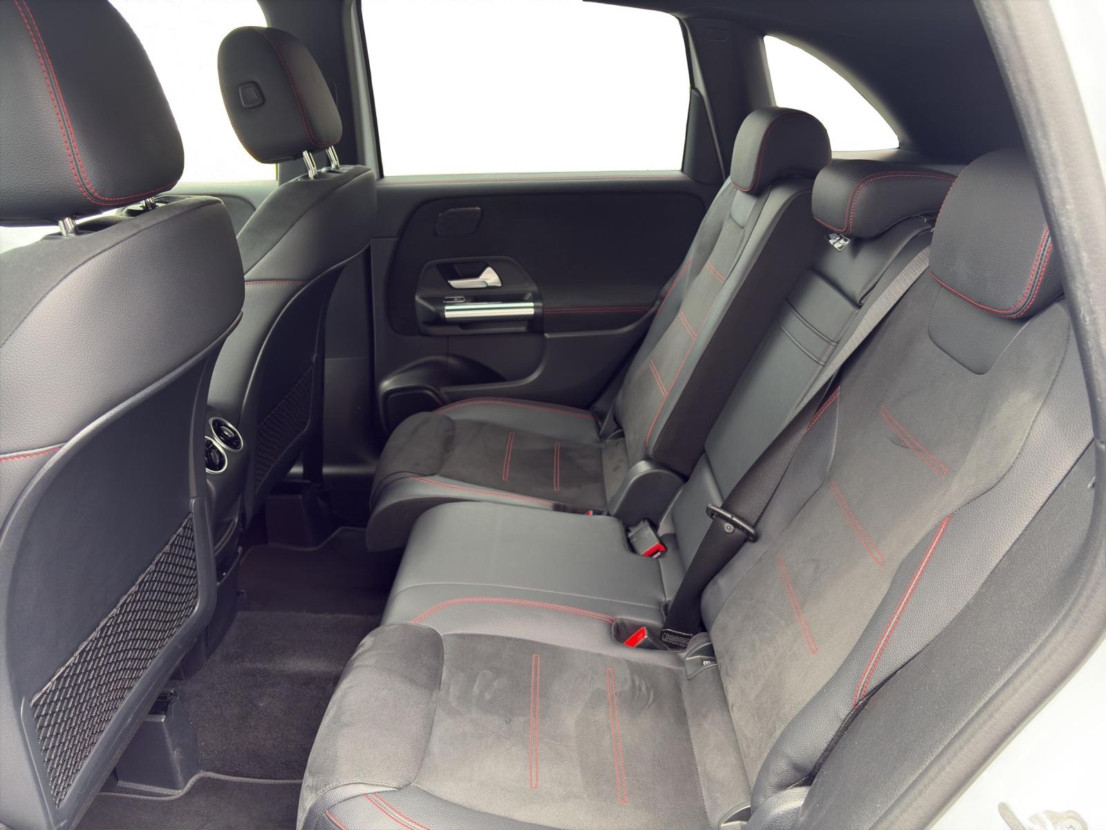 MERCEDES-BENZ B 200 d AMG Line 4matic-image-13