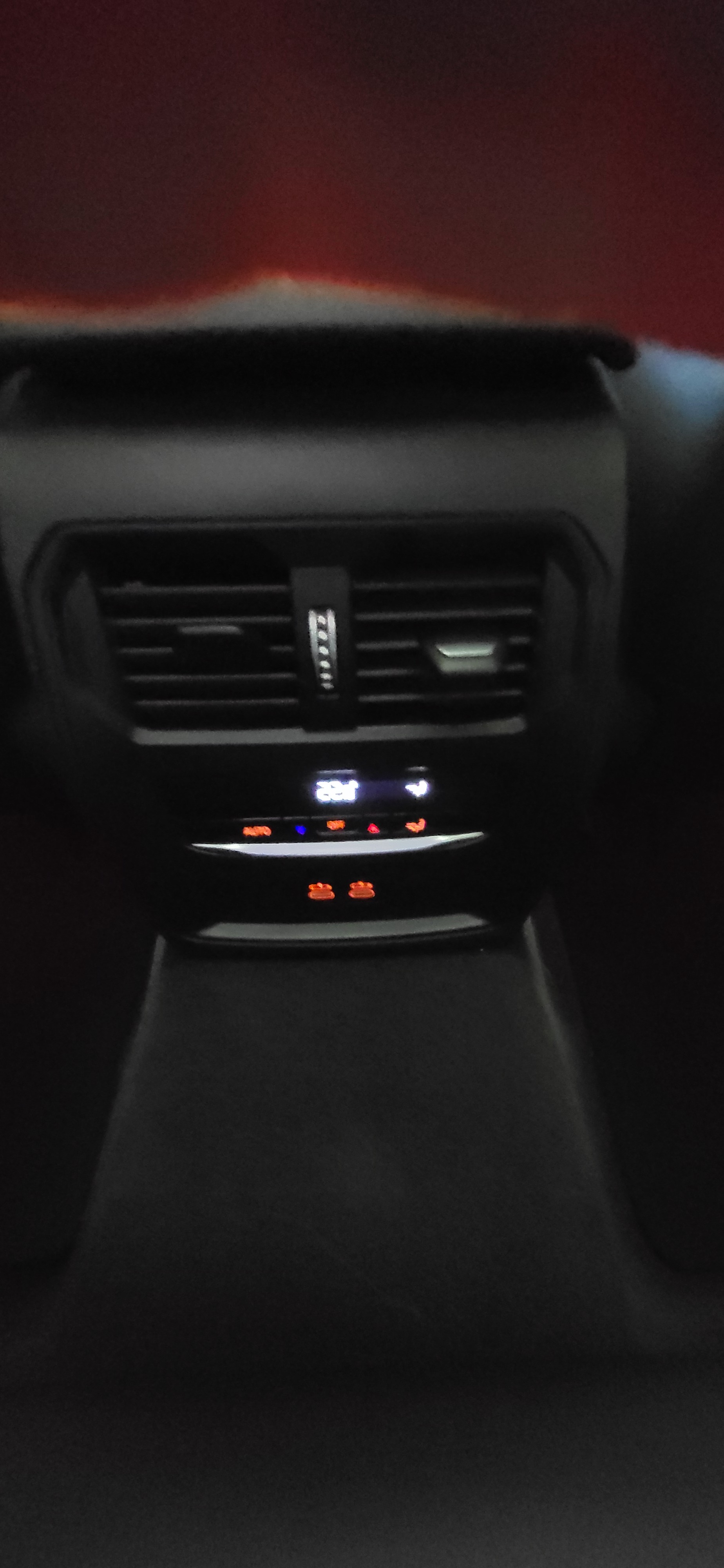BMW 320d xDrive 48V Touring Steptronic-image-14