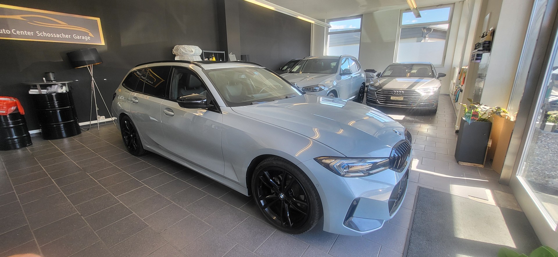 BMW 320d xDrive 48V Touring Steptronic-image-2