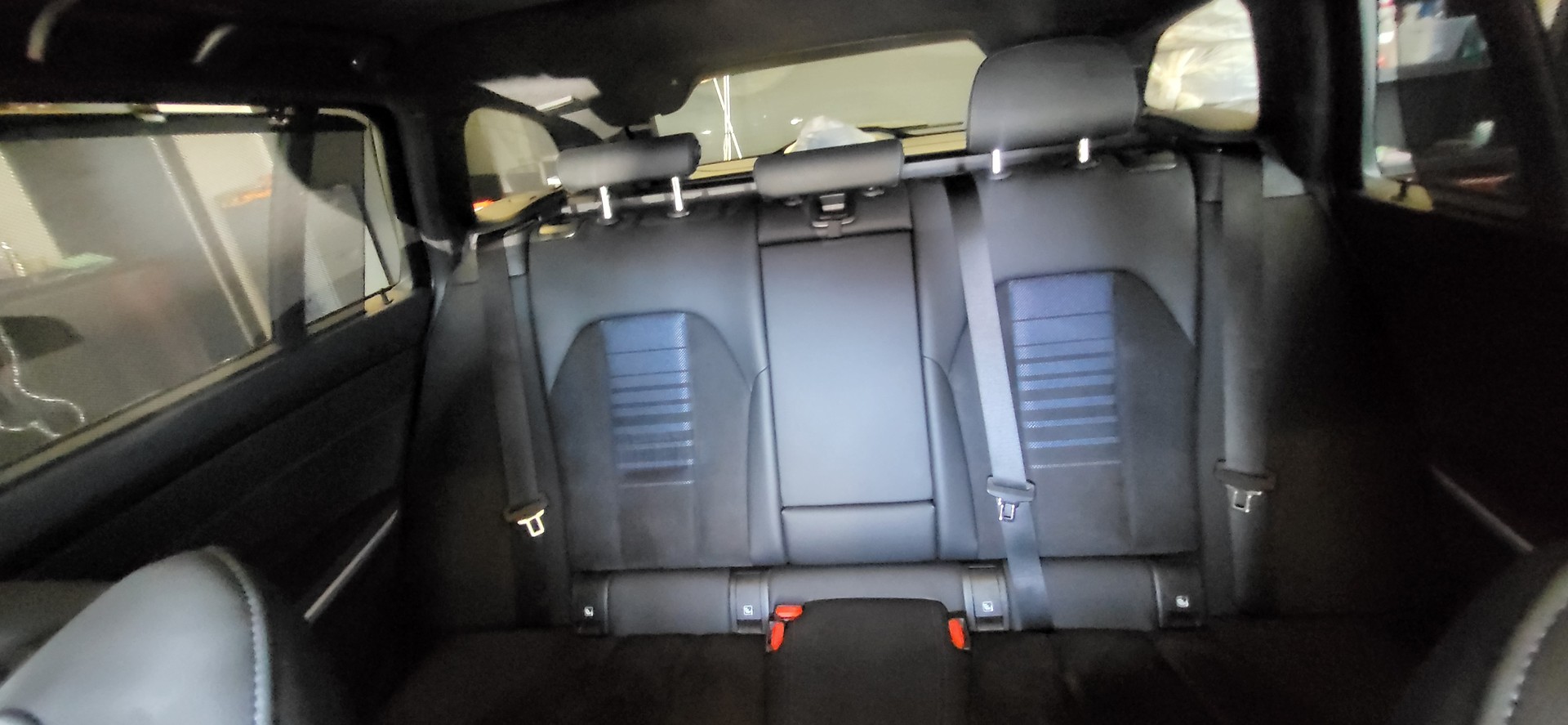 BMW 320d xDrive 48V Touring Steptronic-image-15