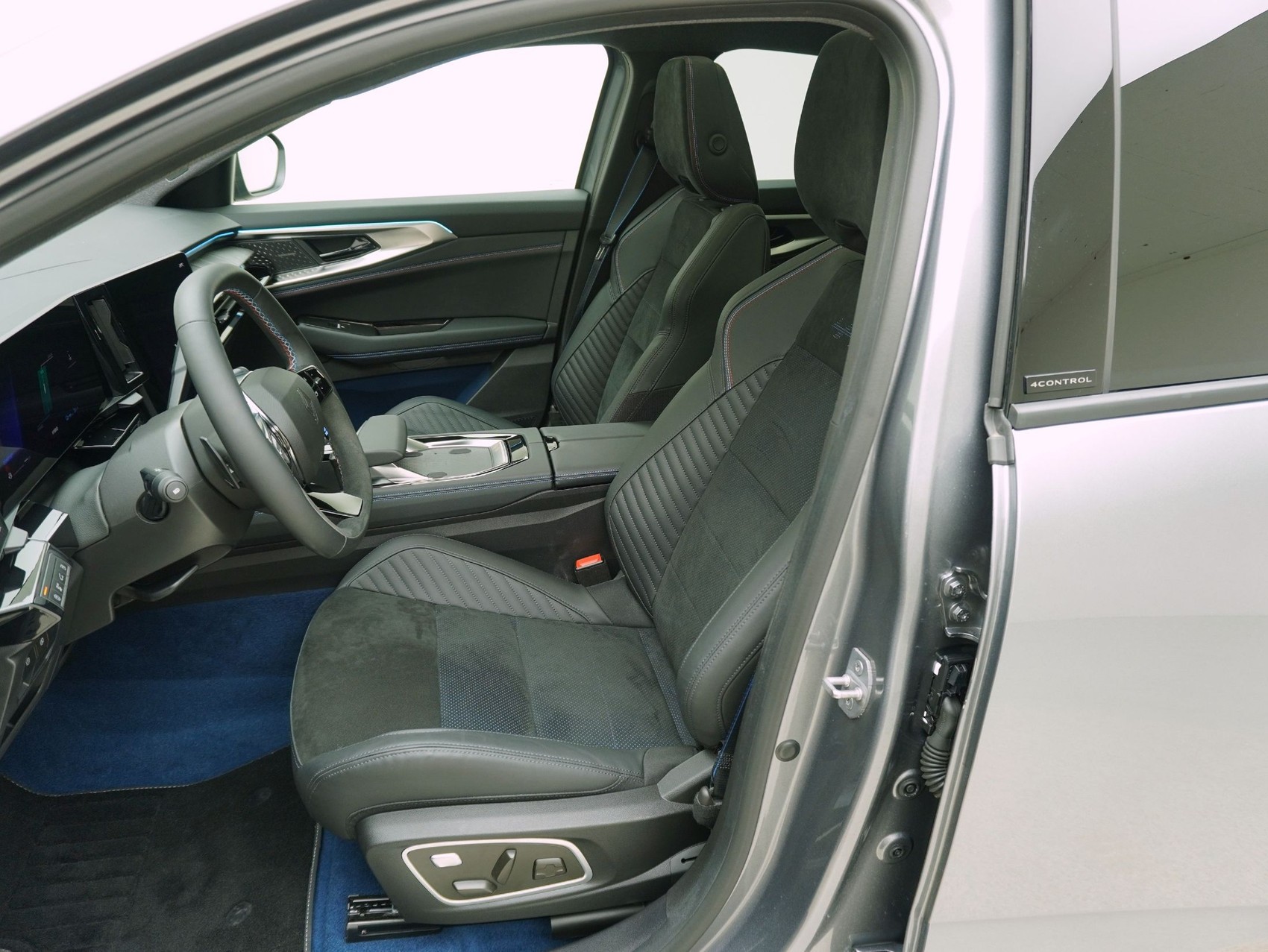 RENAULT Rafale 1.2 E-Tech Plug-in Atelier Alpine-image-8