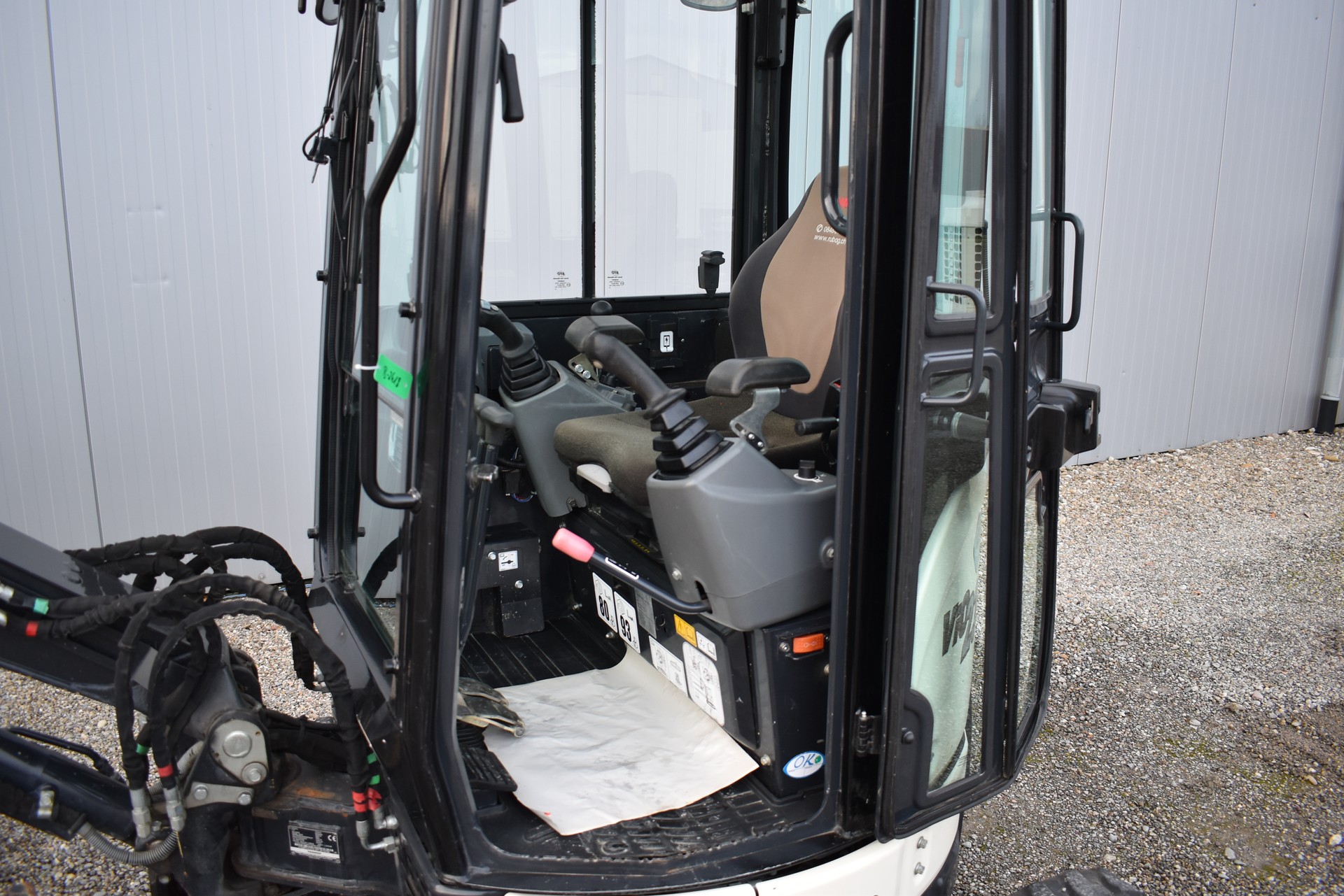 AC Yanmar VIO 23-6 Mini-Bagger-image-8