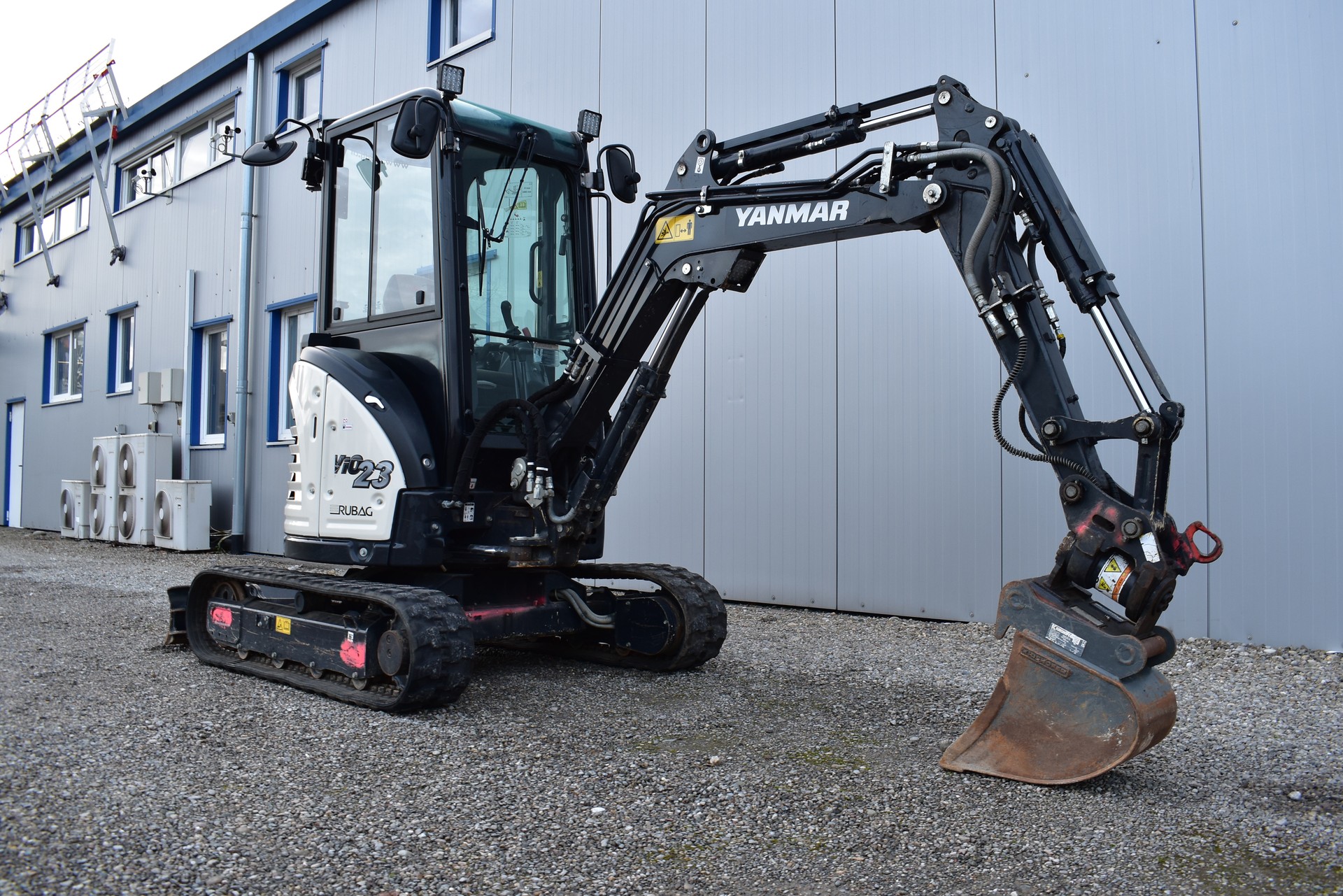 AC Yanmar VIO 23-6 Mini-Bagger-image-7