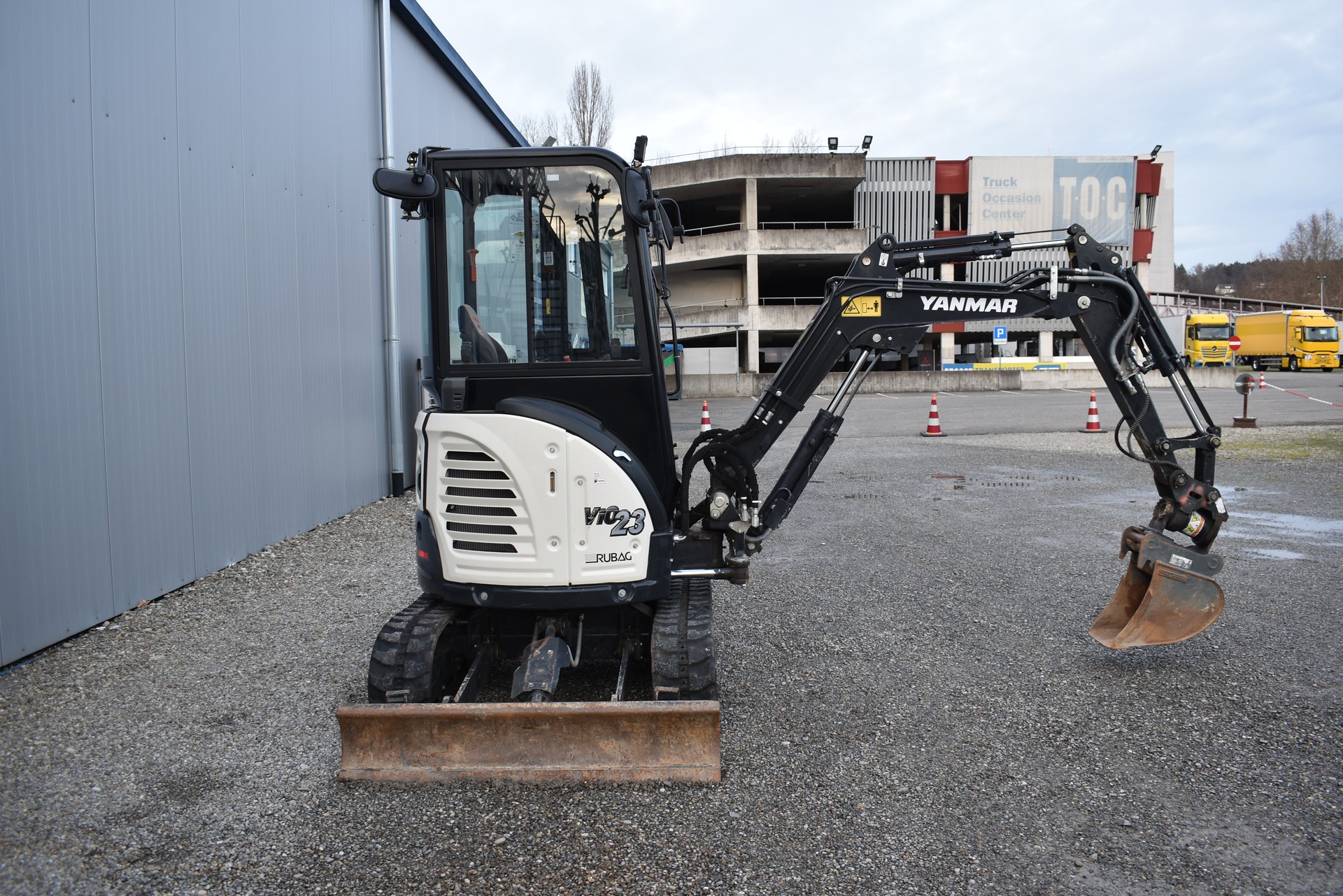 AC Yanmar VIO 23-6 Mini-Bagger-image-4