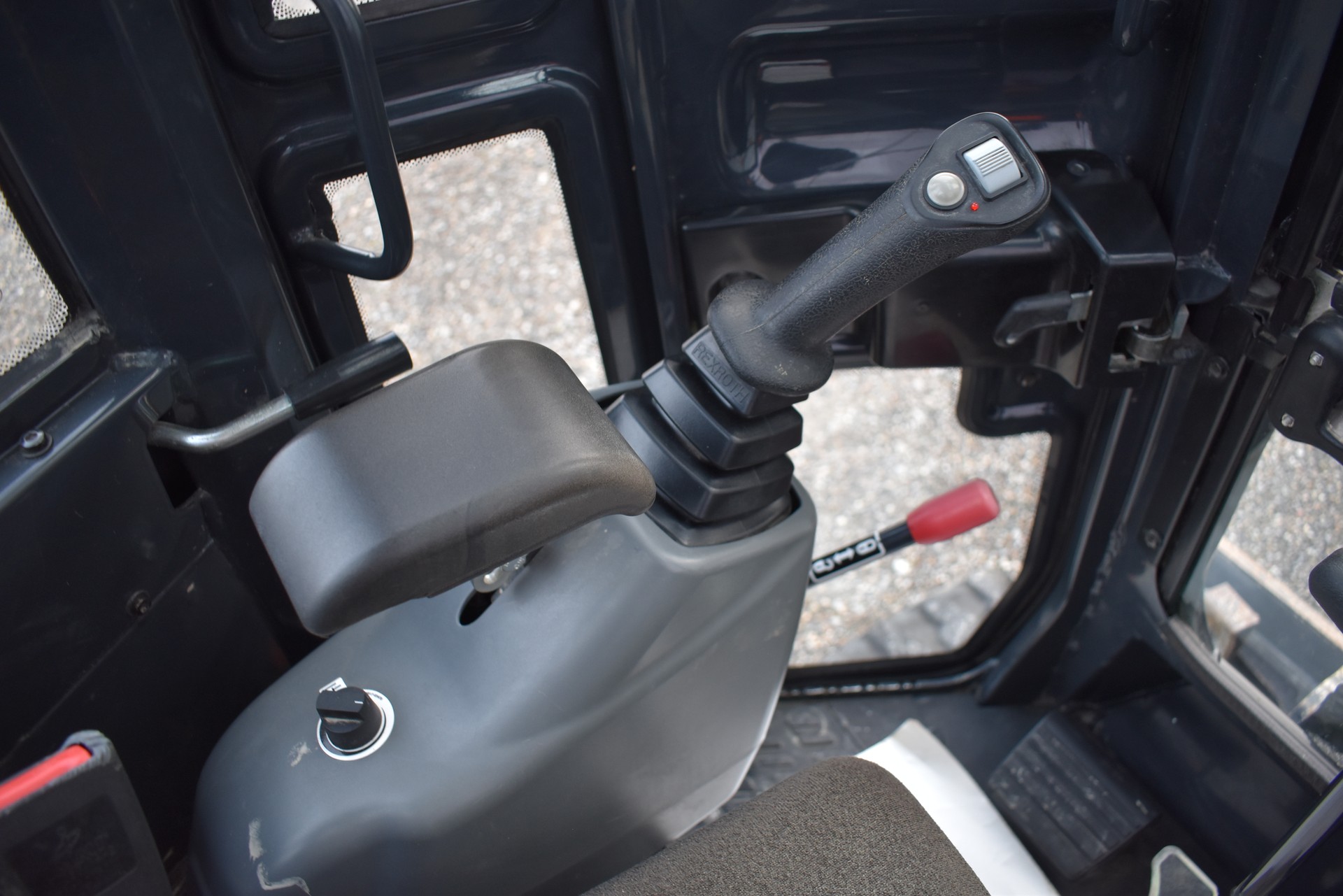 AC Yanmar VIO 23-6 Mini-Bagger-image-9