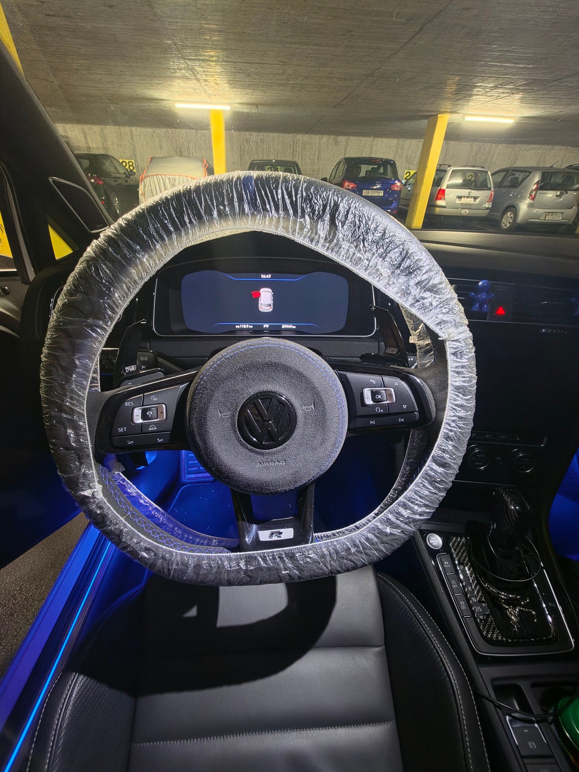 VW 2.0 TSI R 310 DSG 4motion-image-4