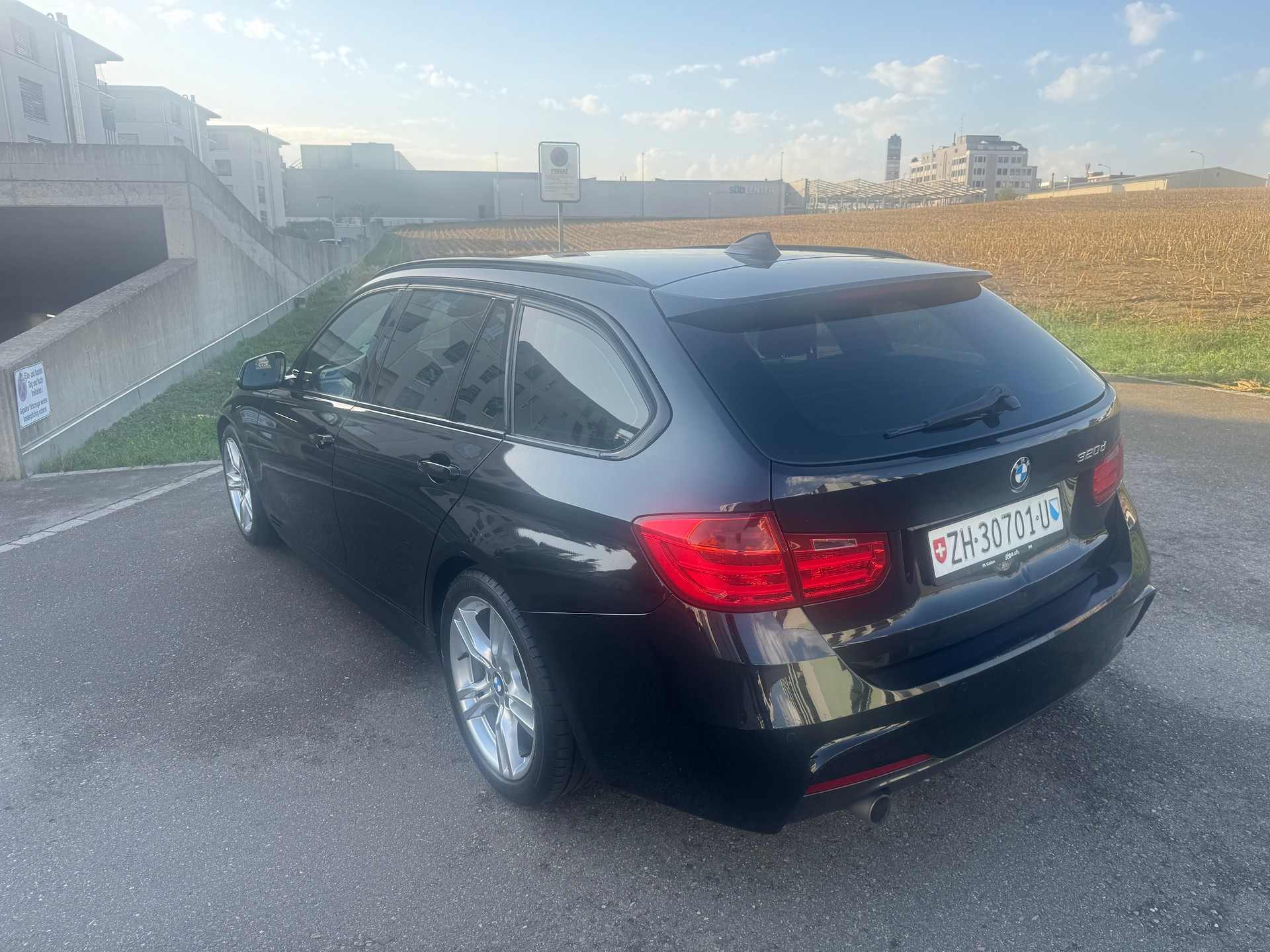 BMW 320d Touring Steptronic-image-8