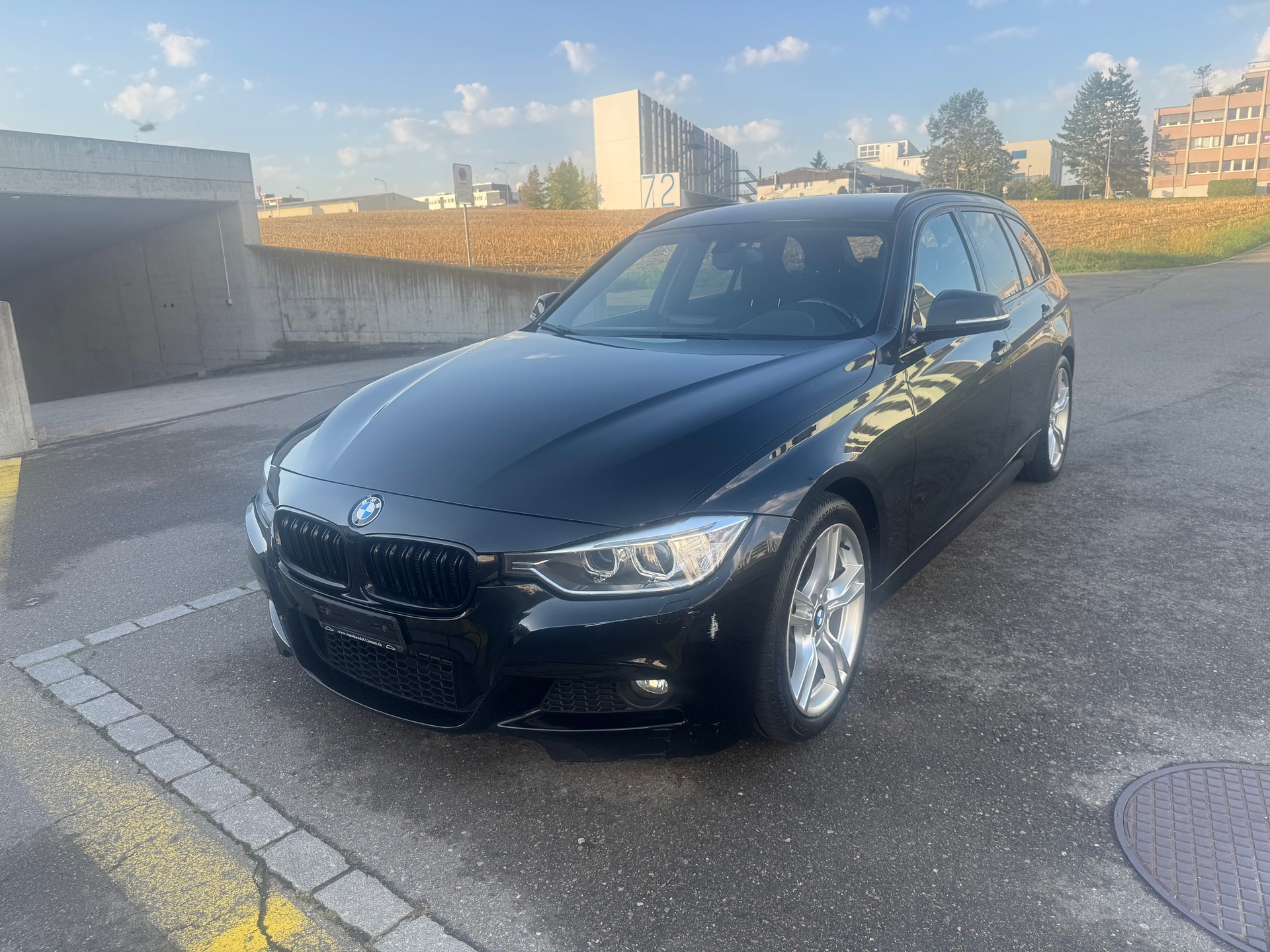 BMW 320d Touring Steptronic-image-5
