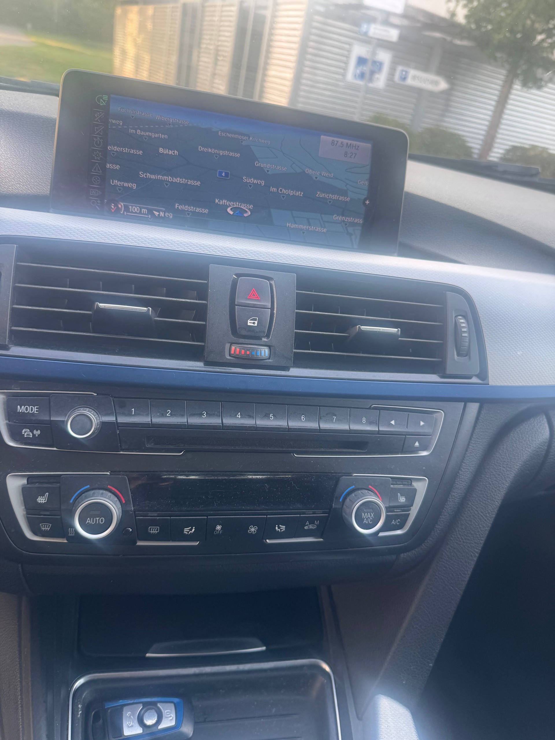 BMW 320d Touring Steptronic-image-13
