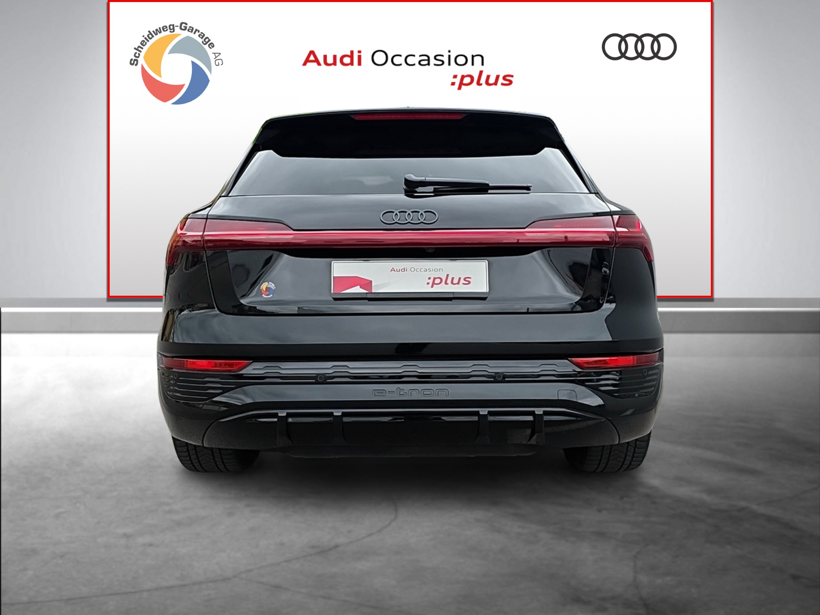 AUDI Q8 55 e-tron S line quattro-image-13