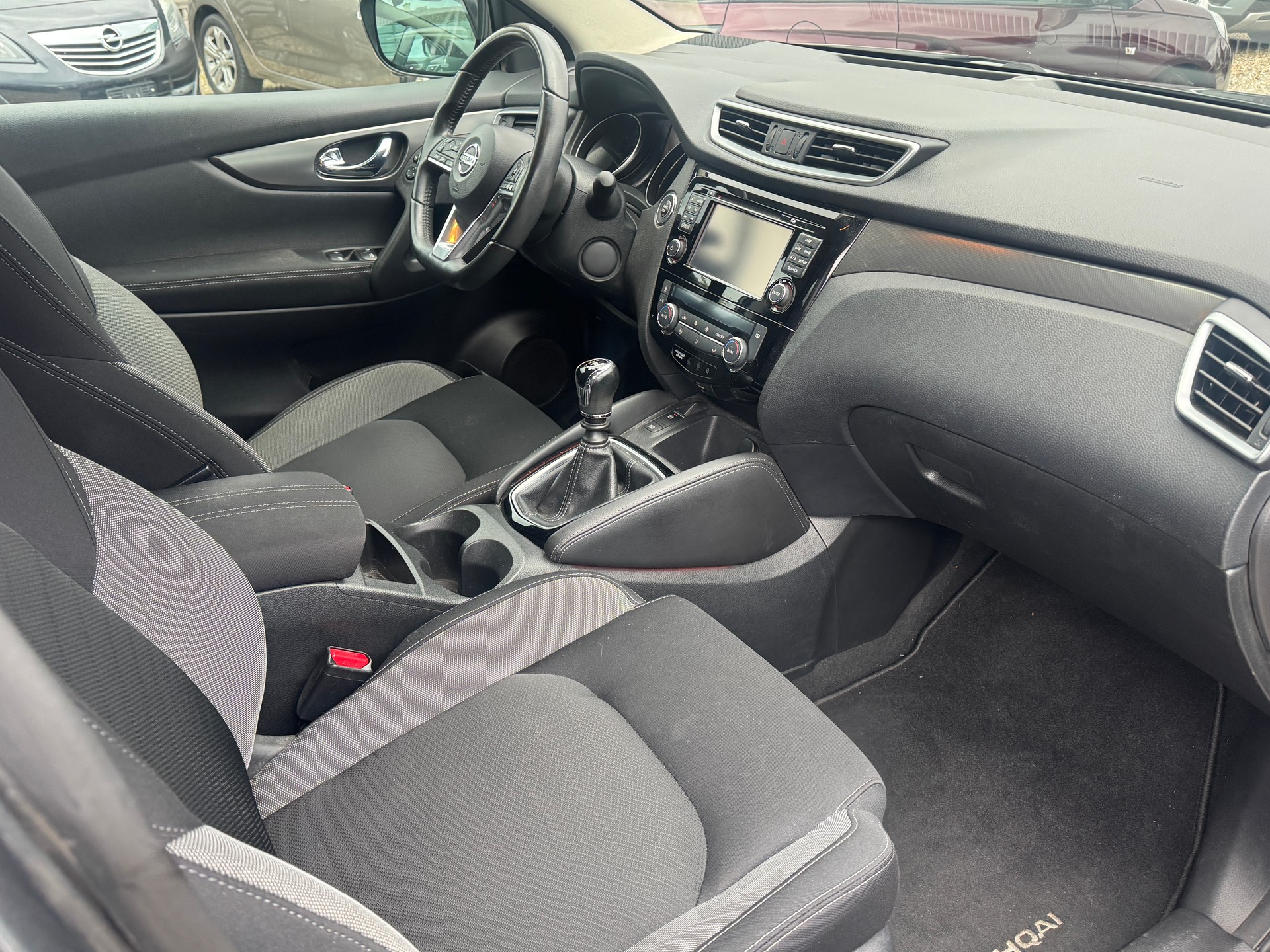 NISSAN Qashqai 1.2 DIG-T acenta-image-7