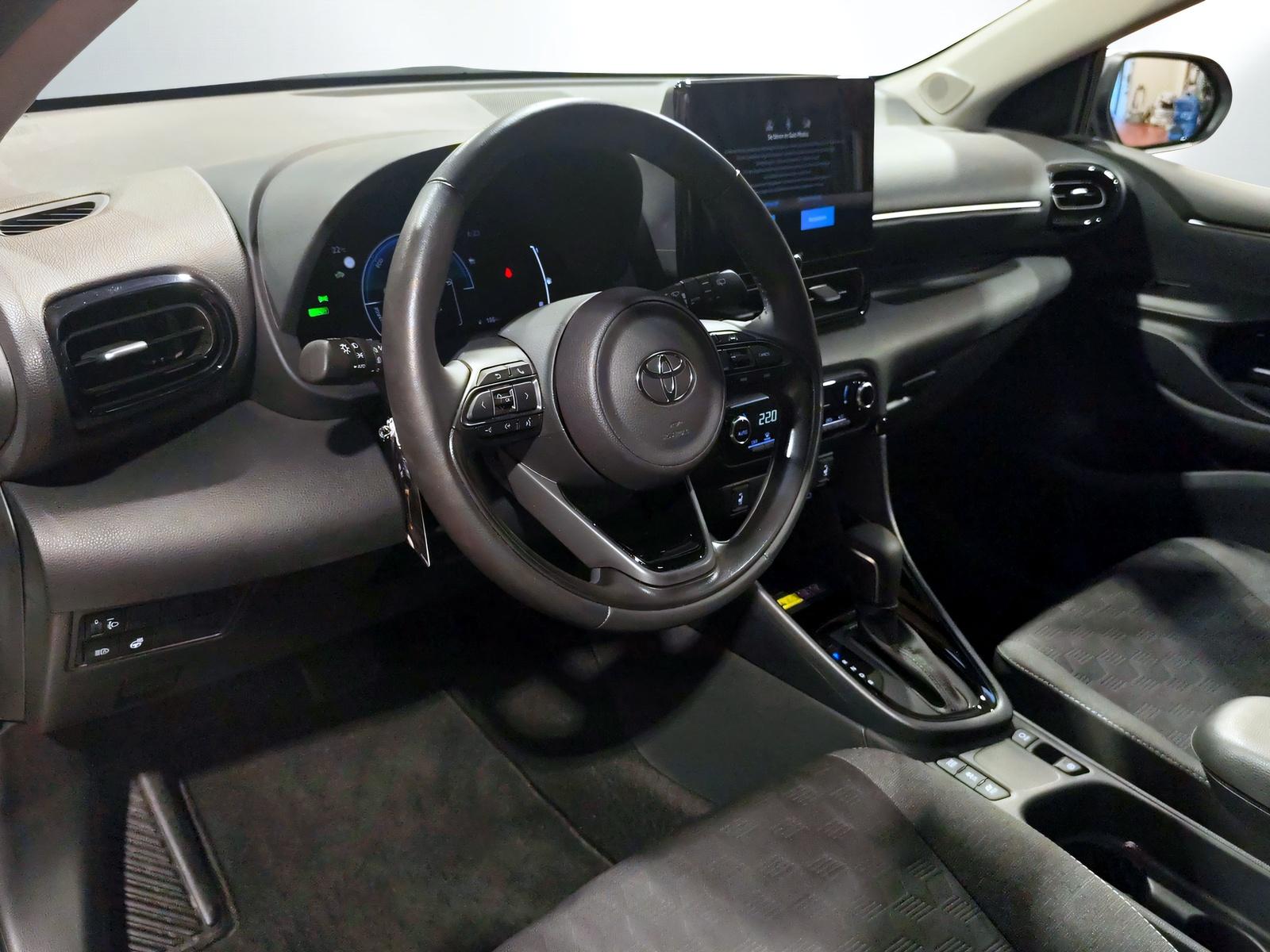 TOYOTA Yaris 1.5 VVT-i HSD Trend-image-8