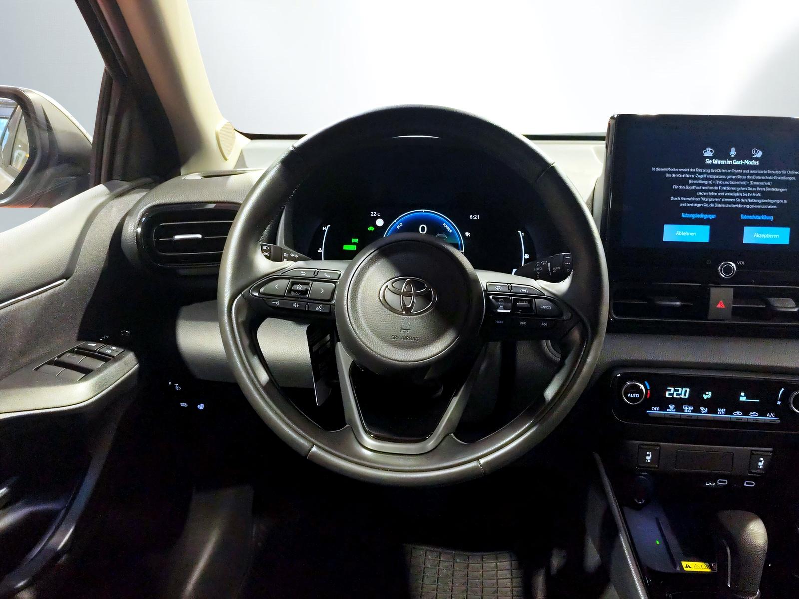TOYOTA Yaris 1.5 VVT-i HSD Trend-image-10