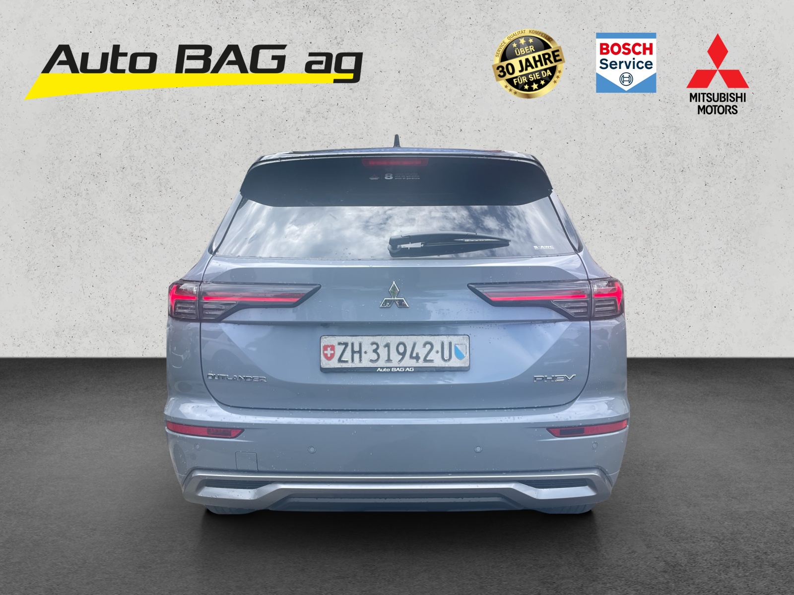 MITSUBISHI Outlander 2.4 PHEV Instyle 4x4-image-4