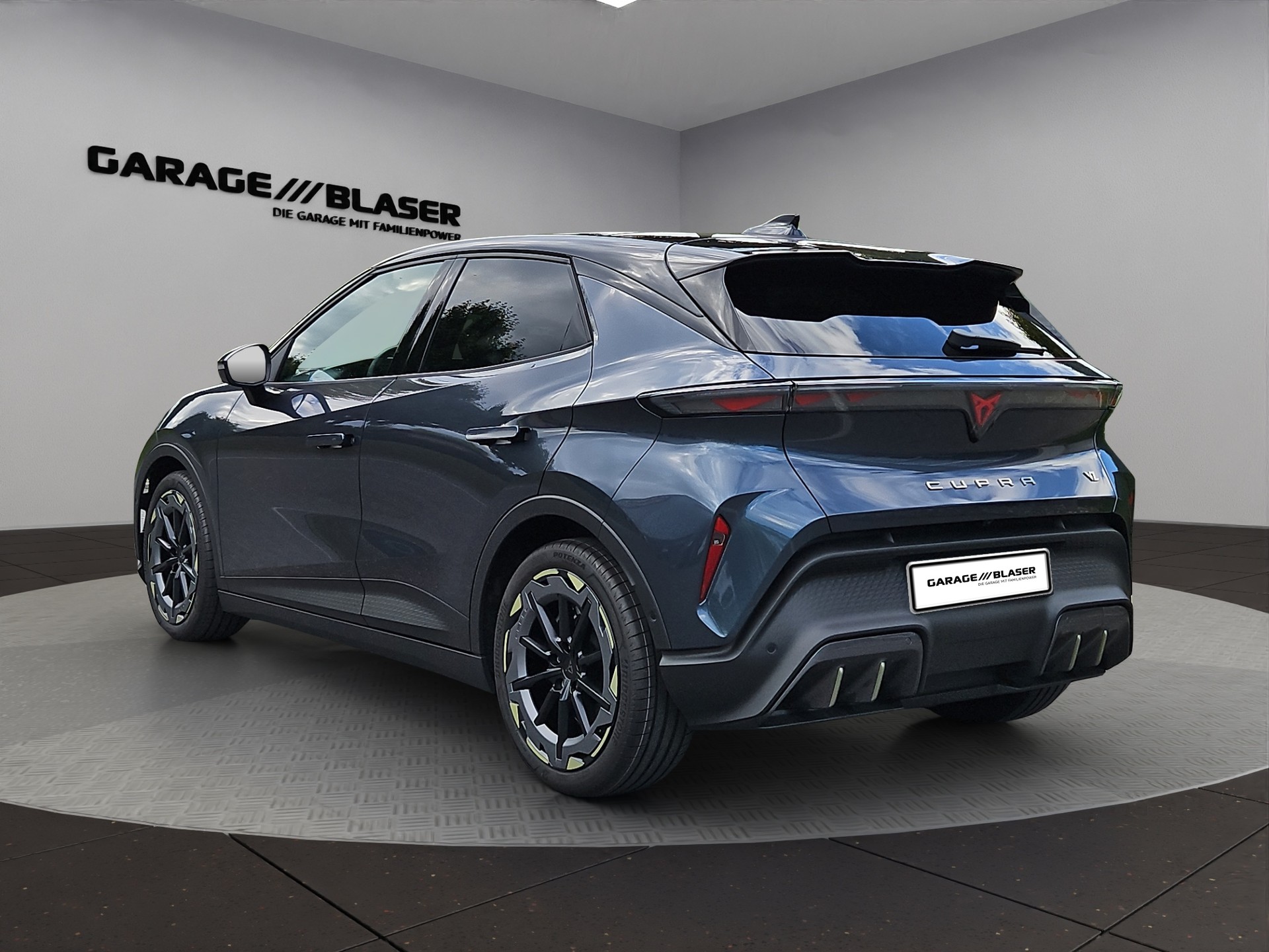 CUPRA Raval 52 kWh VZ Extreme Launch Edition-image-2