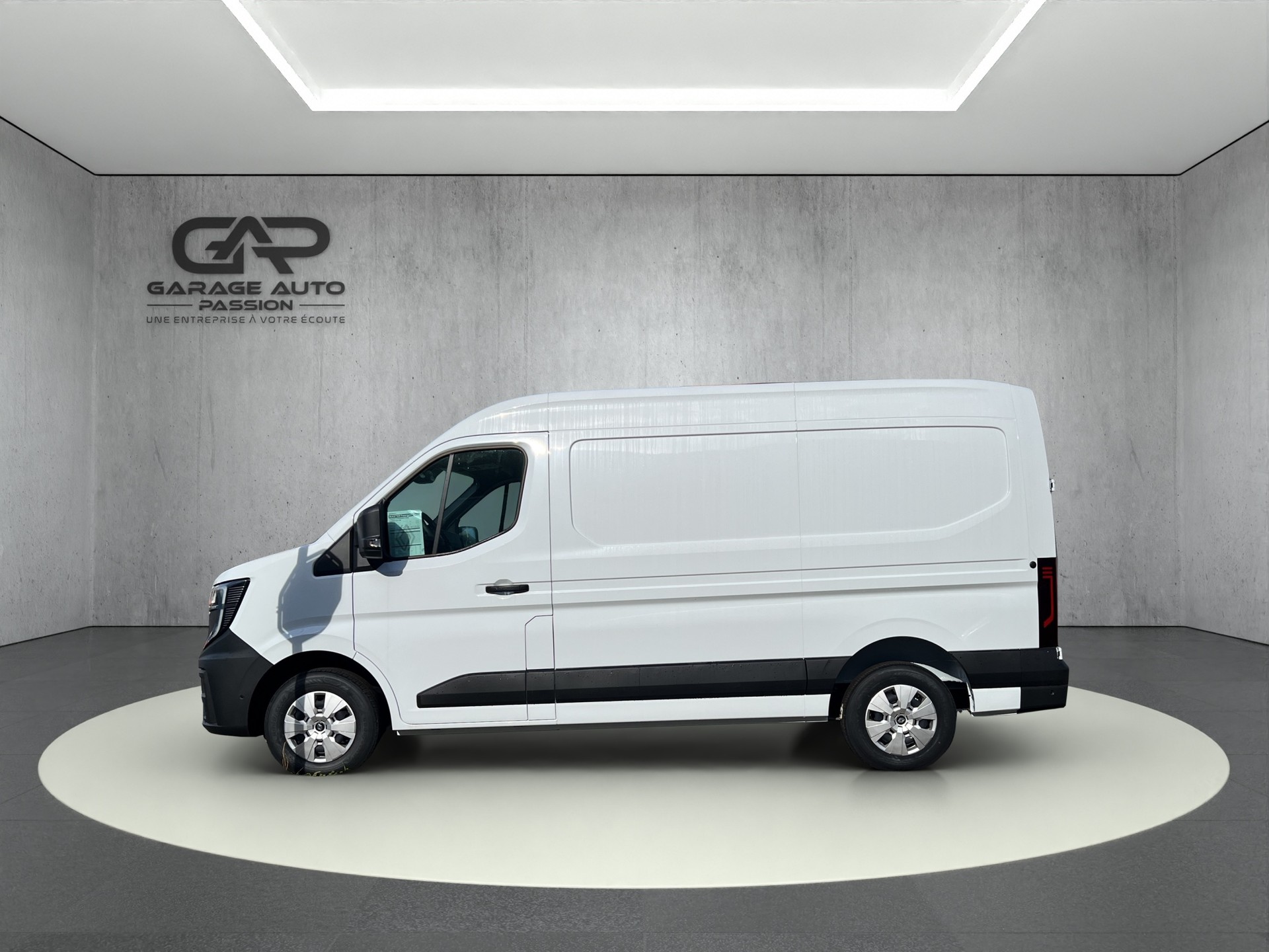 RENAULT MASTER 3.5T L2H2-image-2