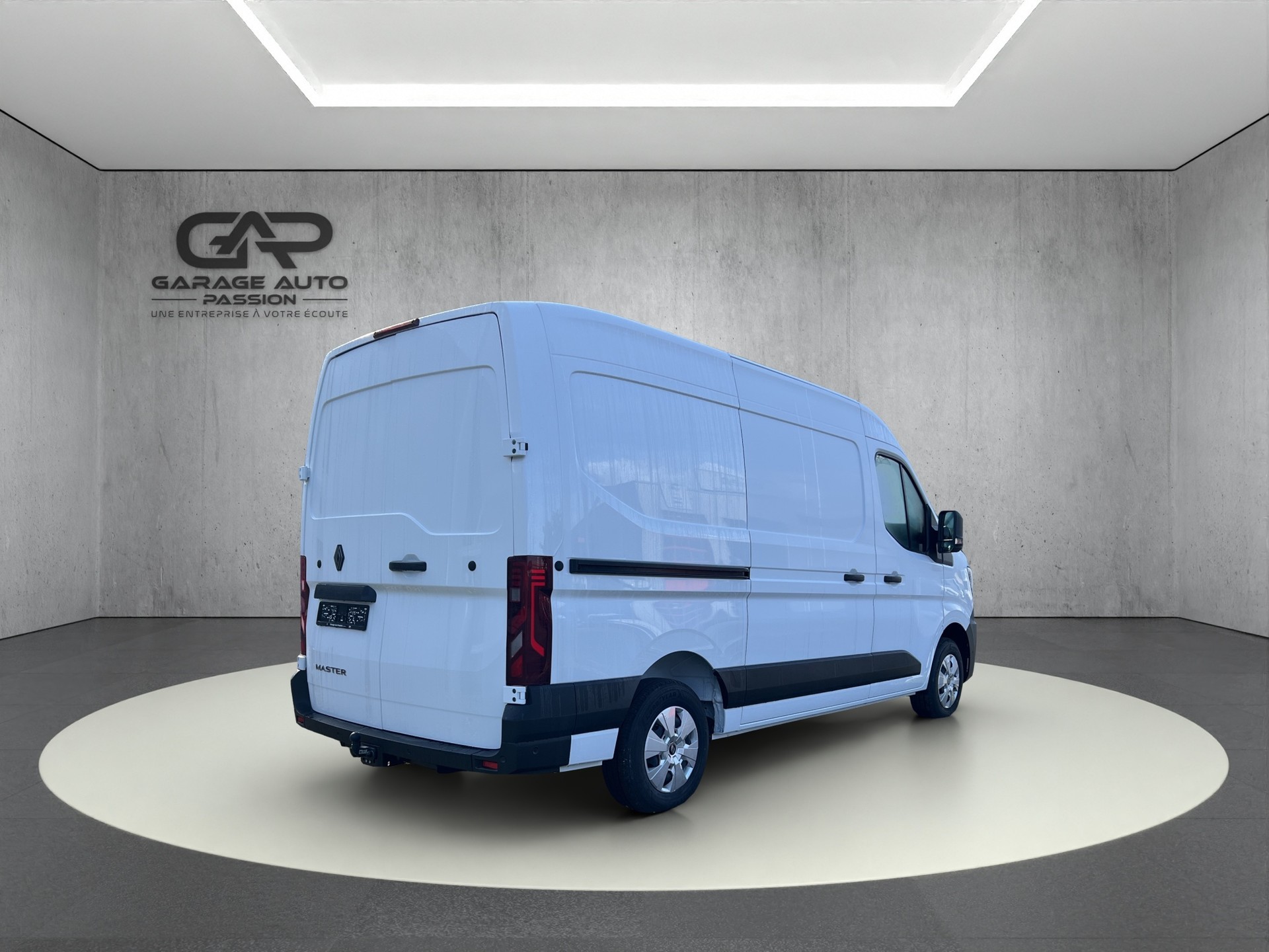 RENAULT MASTER 3.5T L2H2-image-10