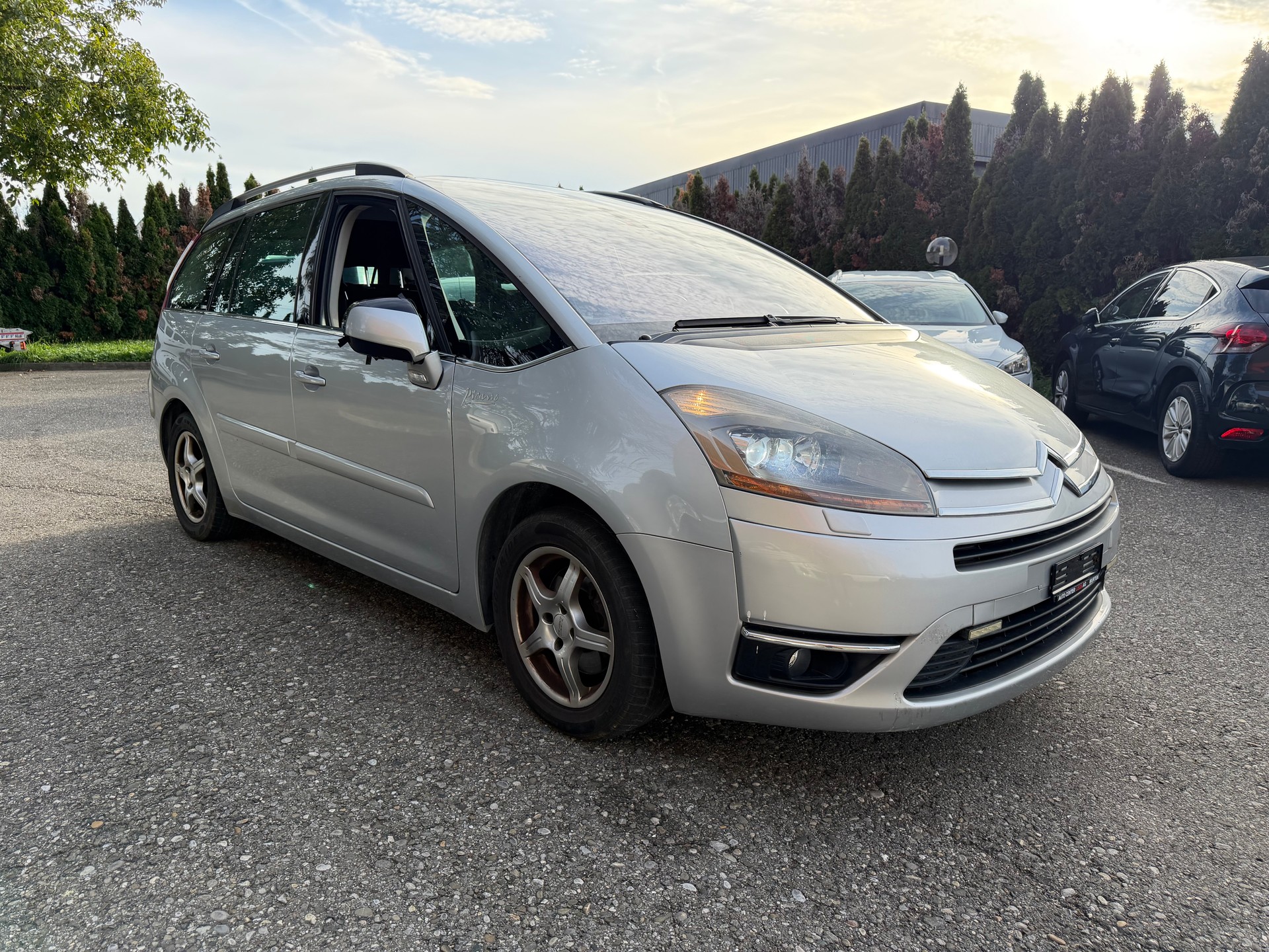 CITROEN Grand C4 Picasso 2.0i 16V Exclusive-image-0