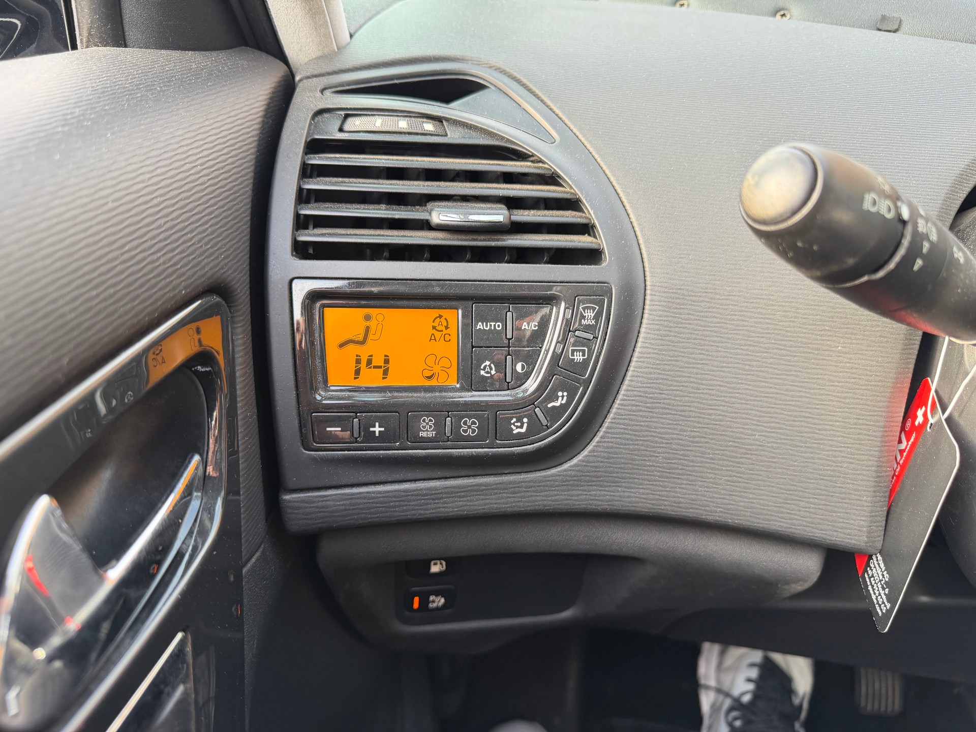 CITROEN Grand C4 Picasso 2.0i 16V Exclusive-image-9