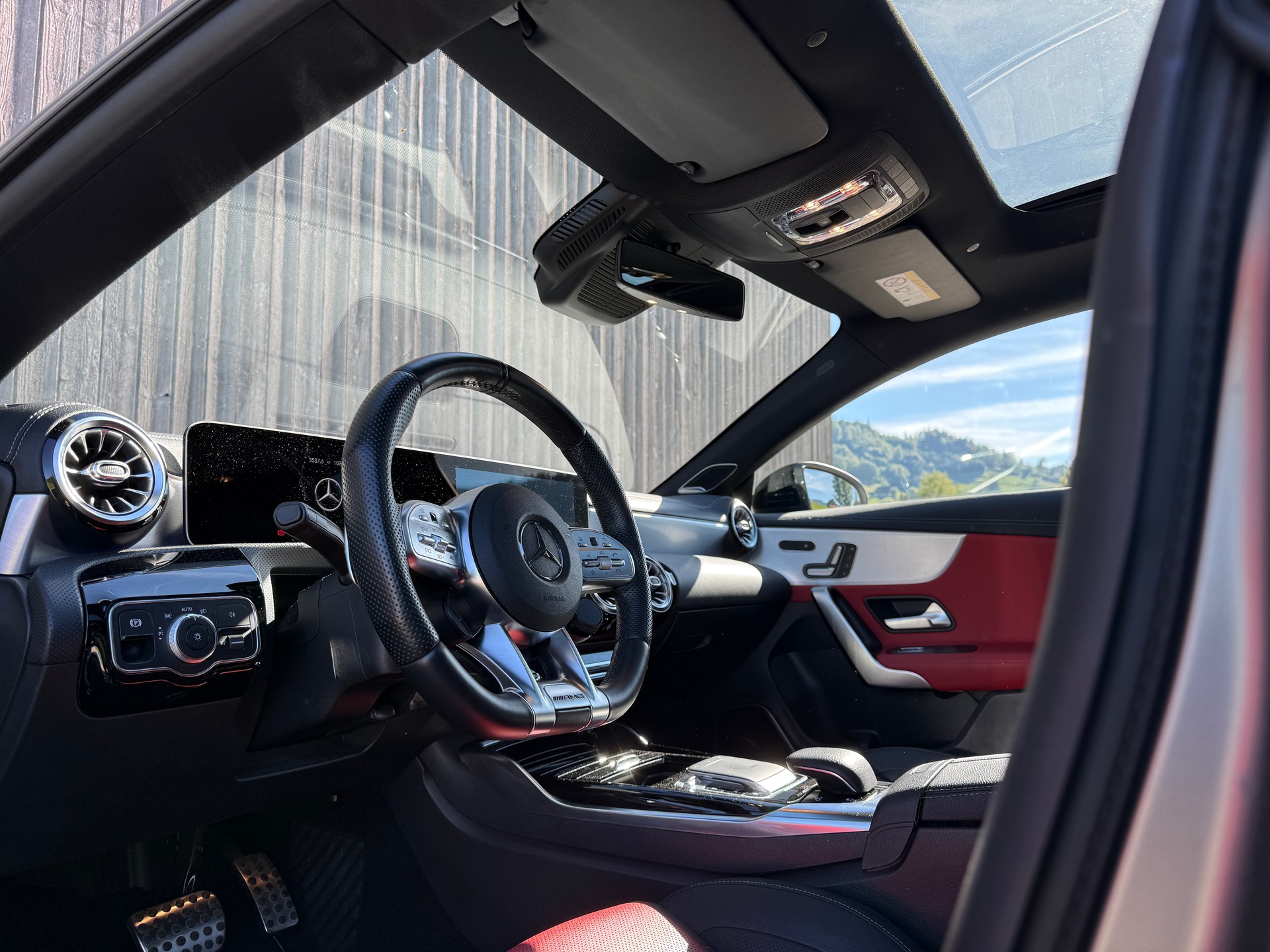 MERCEDES-BENZ CLA 35 AMG 4Matic 7G-DCT-image-4