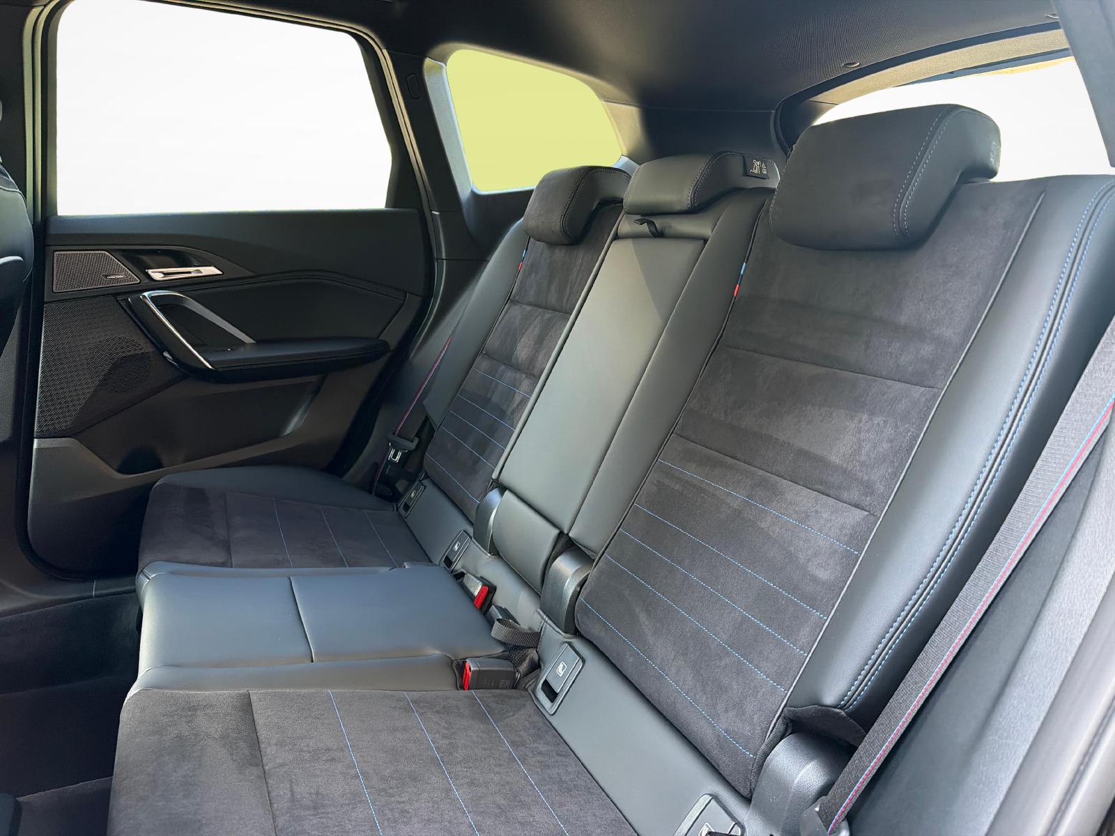 BMW X1 20d xDrive paddles-image-18