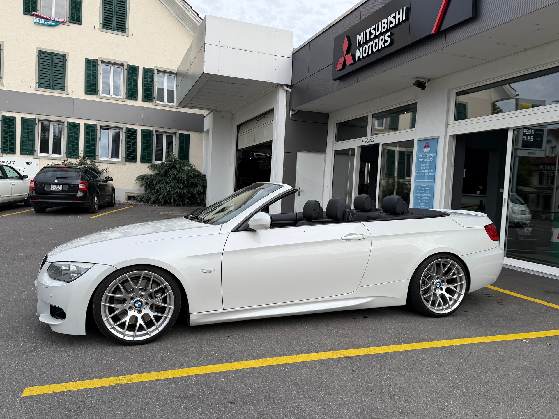 BMW 335i Cabriolet DSG-image-5