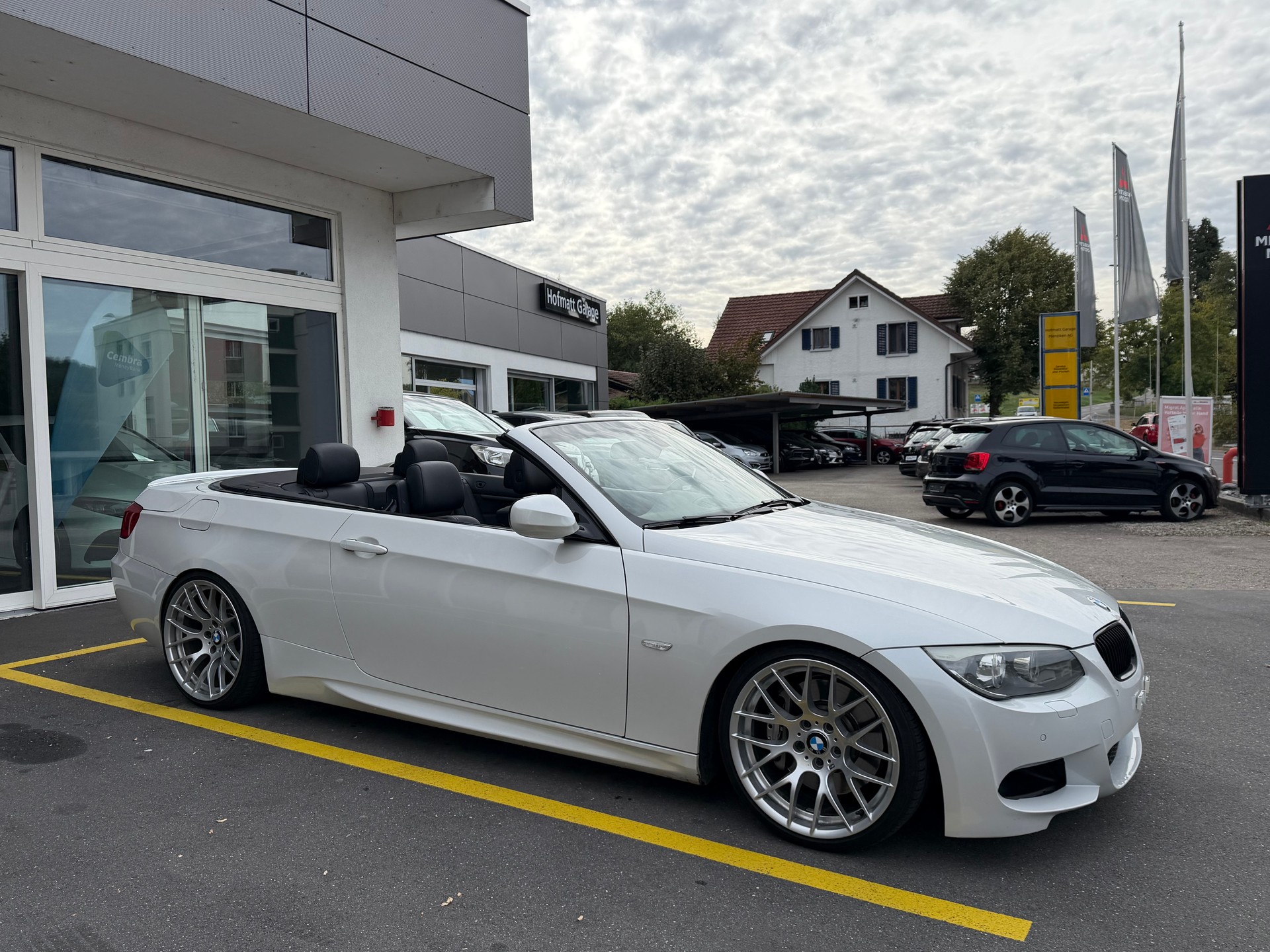 BMW 335i Cabriolet DSG-image-1