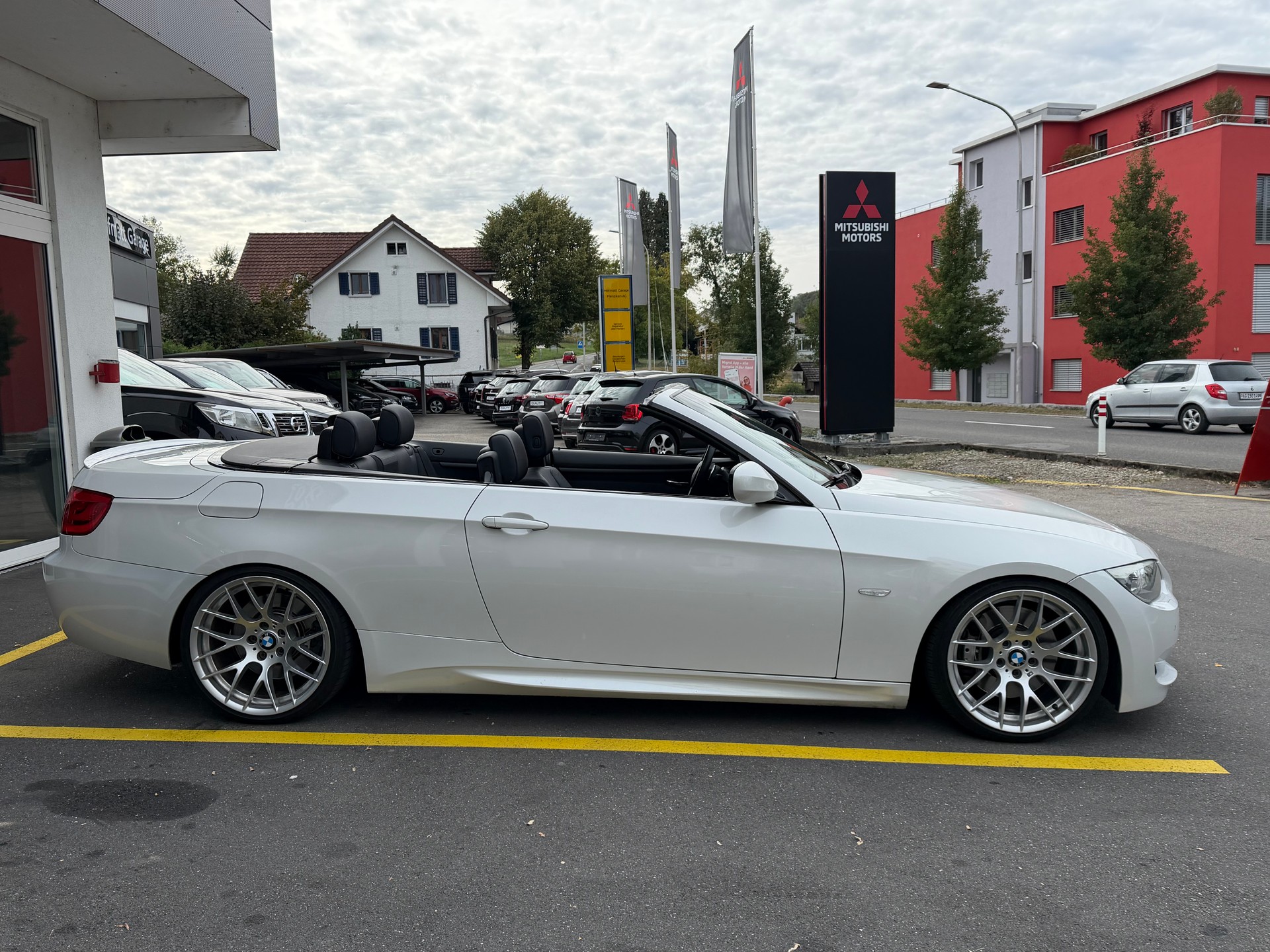 BMW 335i Cabriolet DSG-image-2