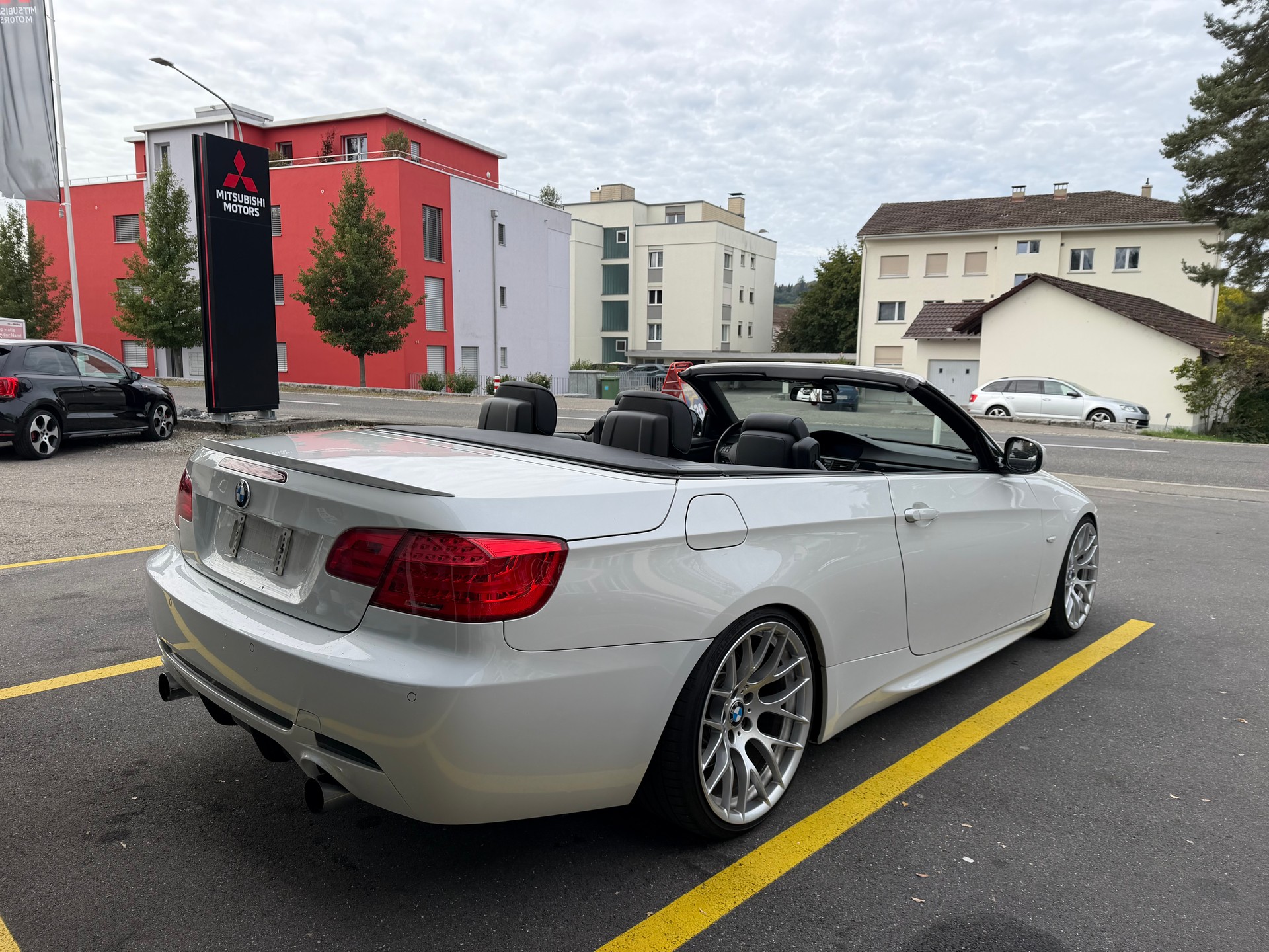 BMW 335i Cabriolet DSG-image-8